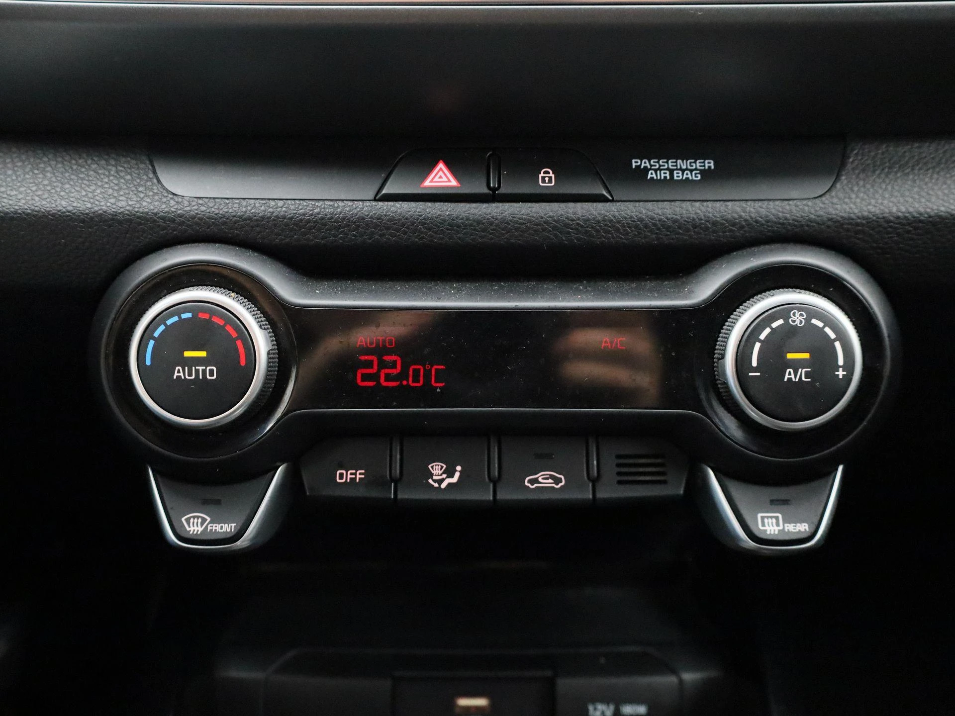 Kia-Stonic-image-16
