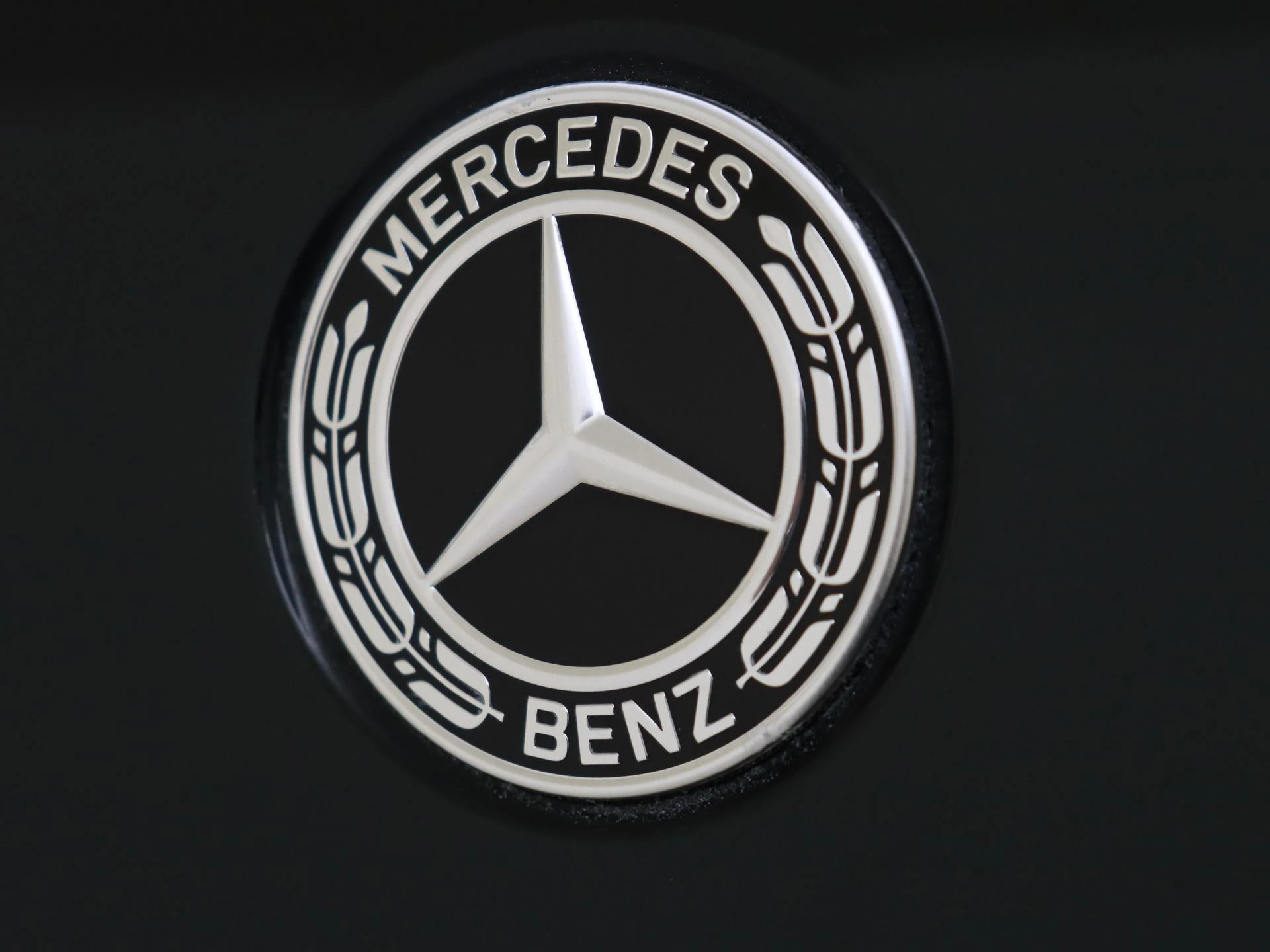 Mercedes-Benz-EQE-image-27