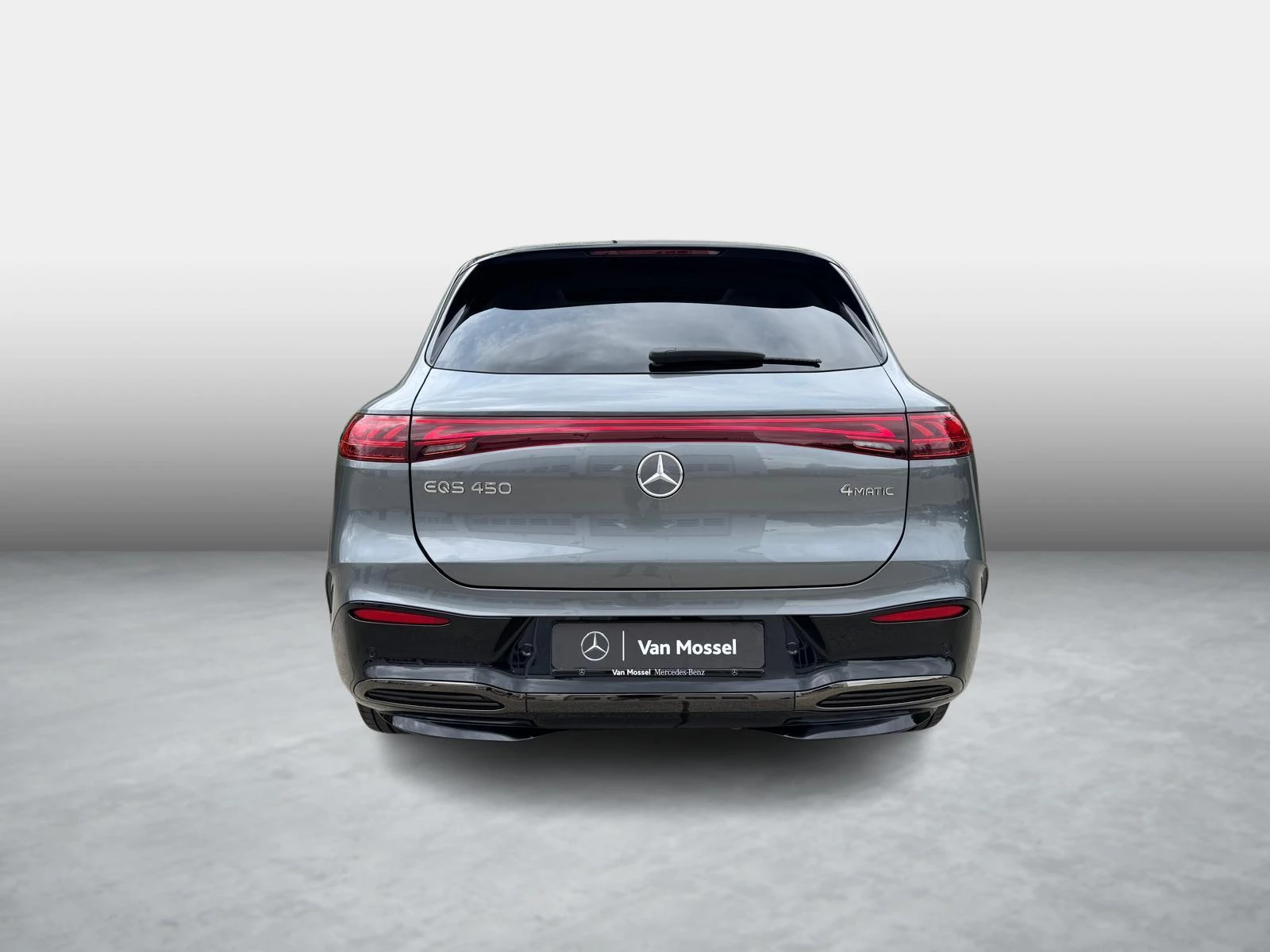 Mercedes-Benz-EQS-image-7