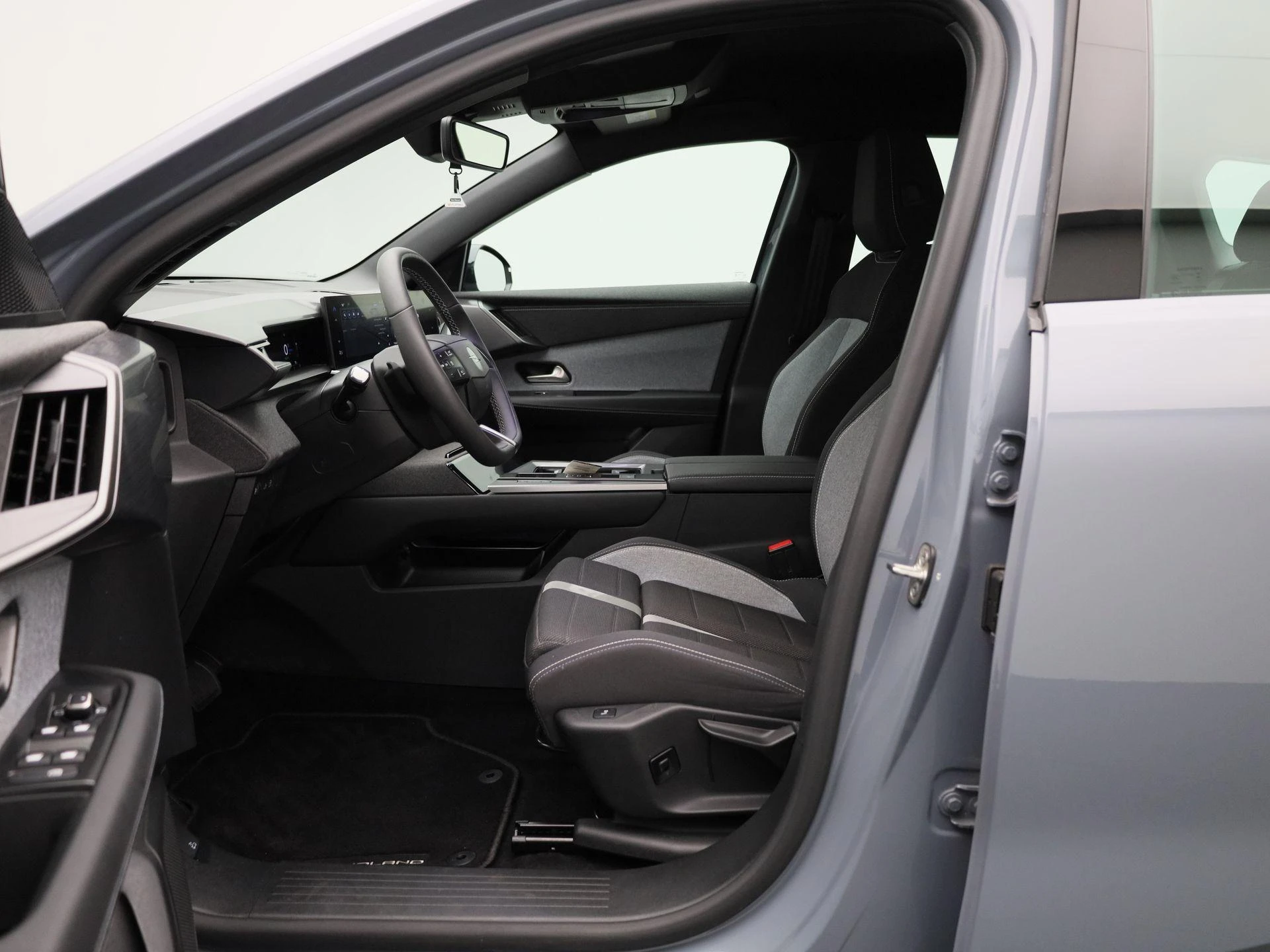 Opel-Grandland-image-8