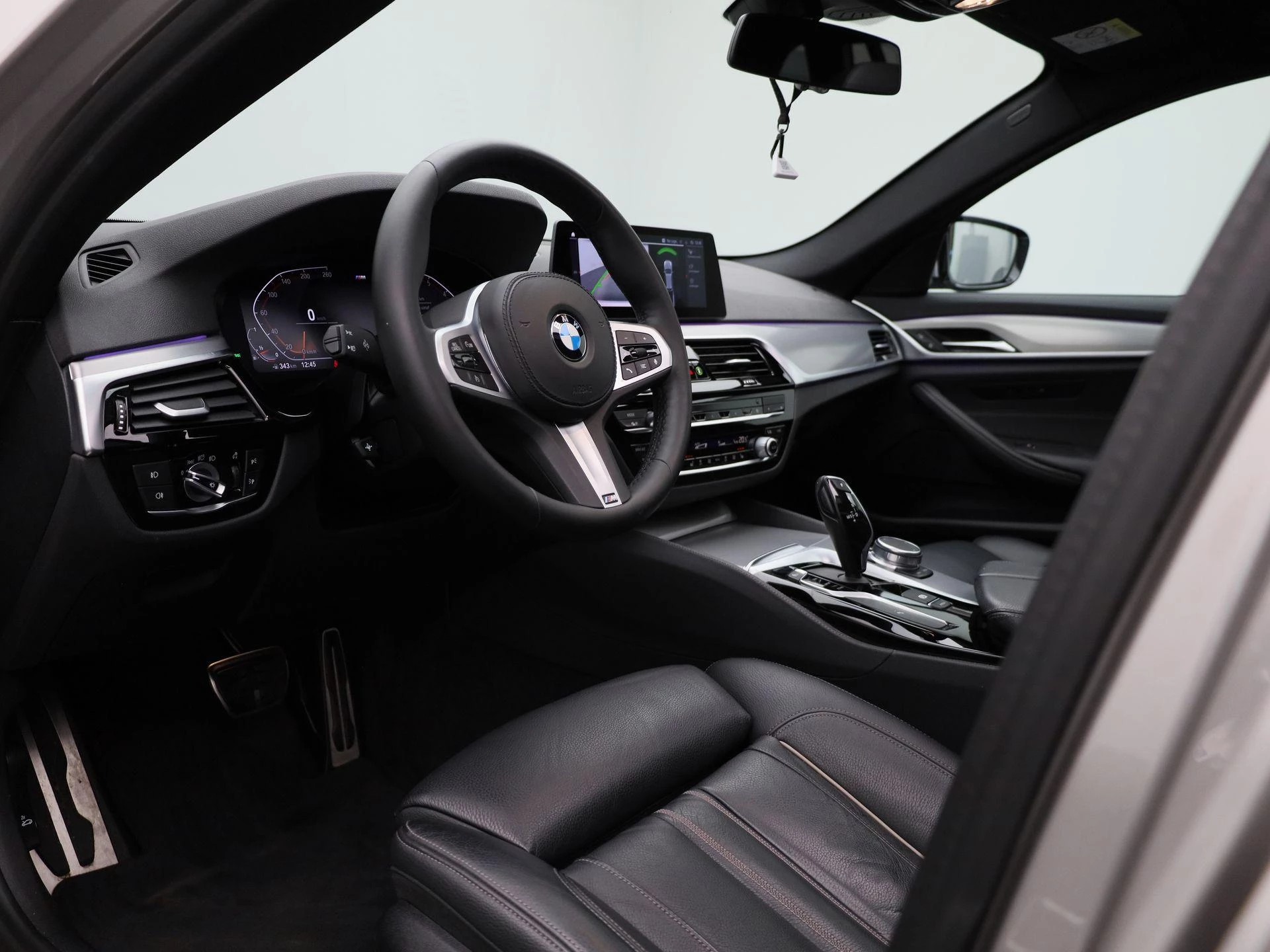 BMW-5 Serie-image-37