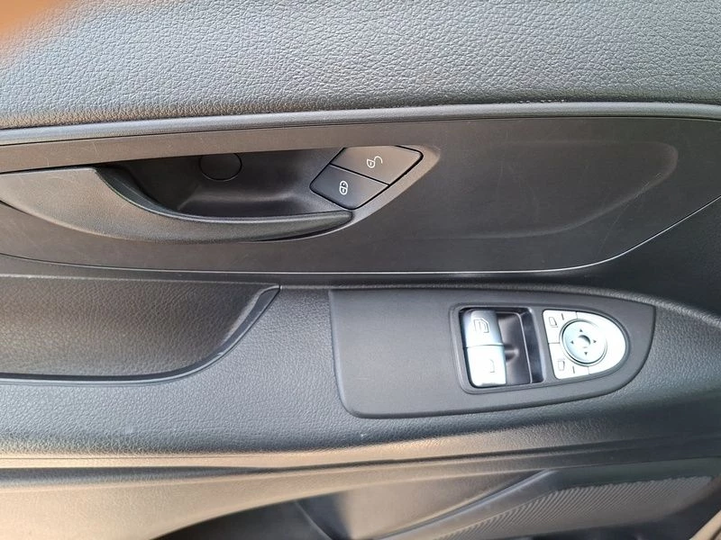 Mercedes-Benz Vito 110 Ka lang KLIMA AHK HOLZFUßBODEN