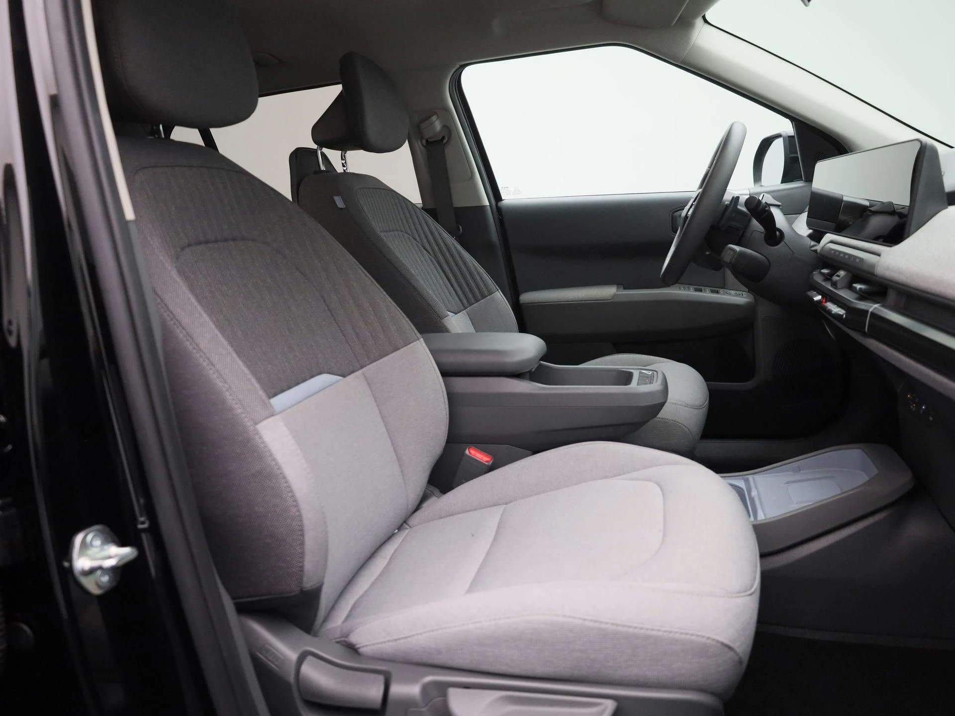 Kia-EV3-image-35