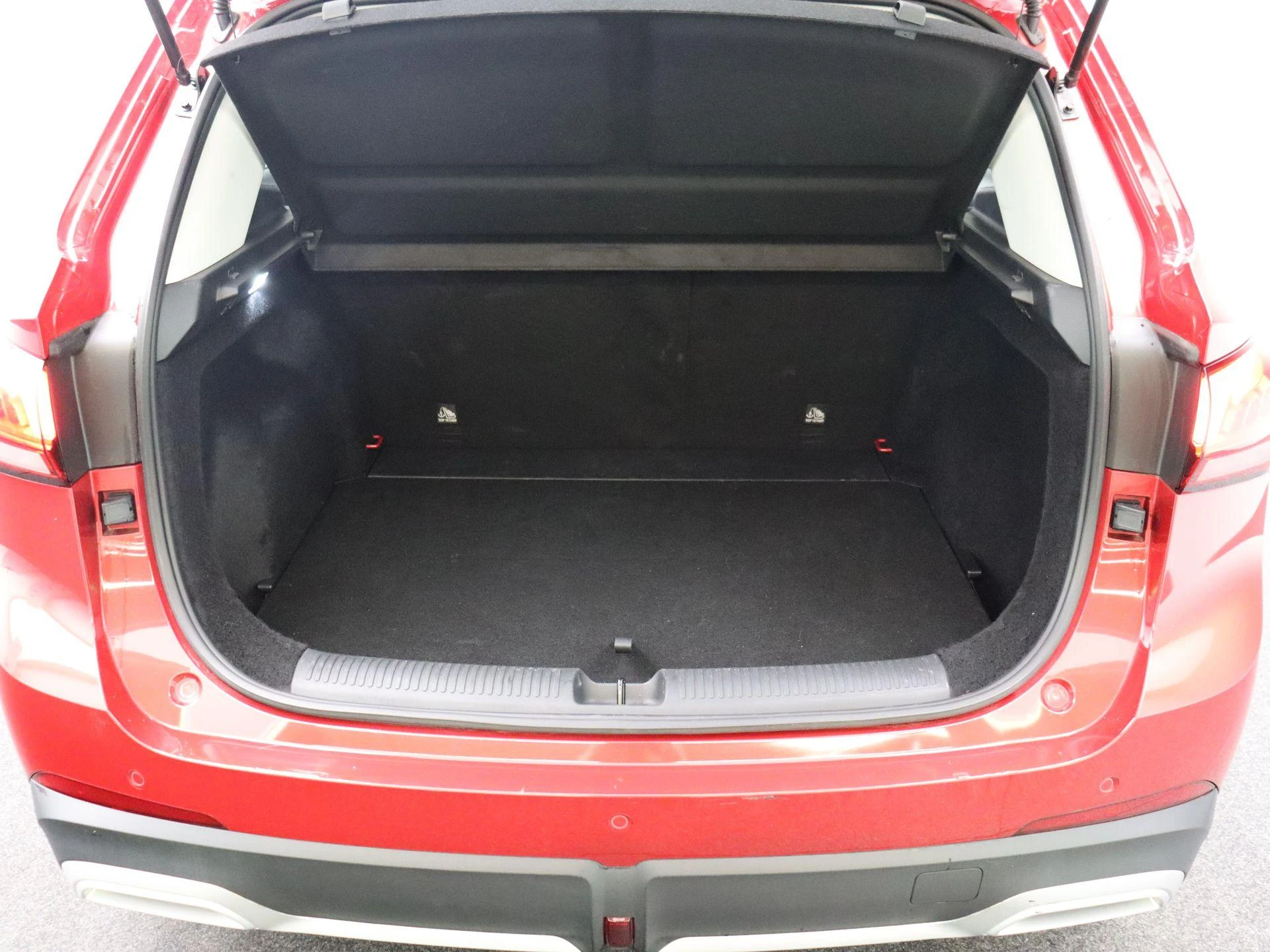 MG-ZS-image-23