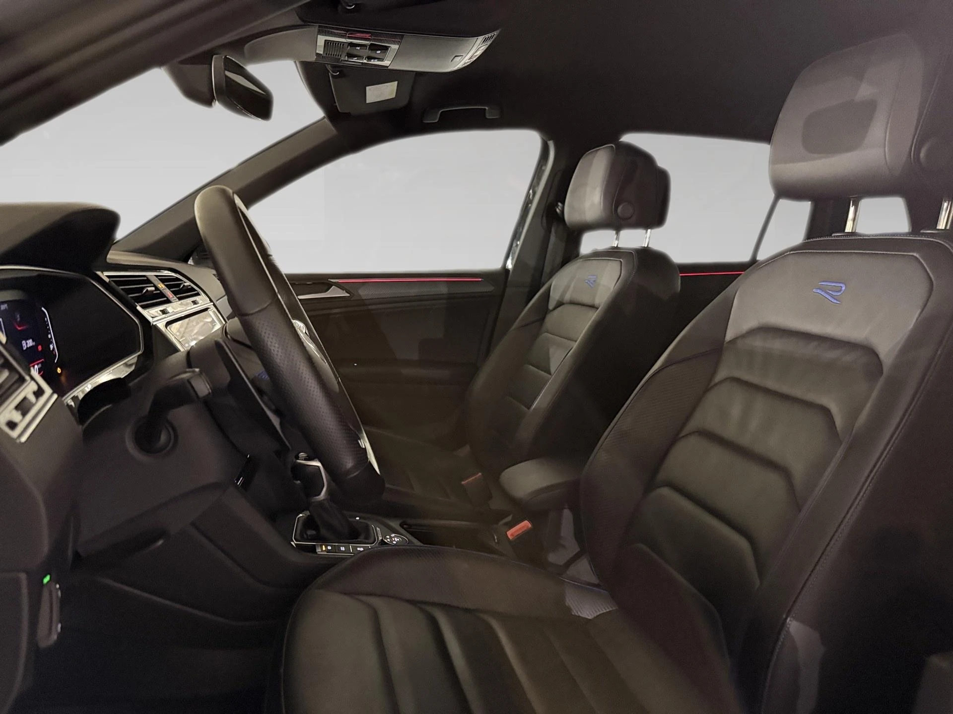 Volkswagen-Tiguan-image-3