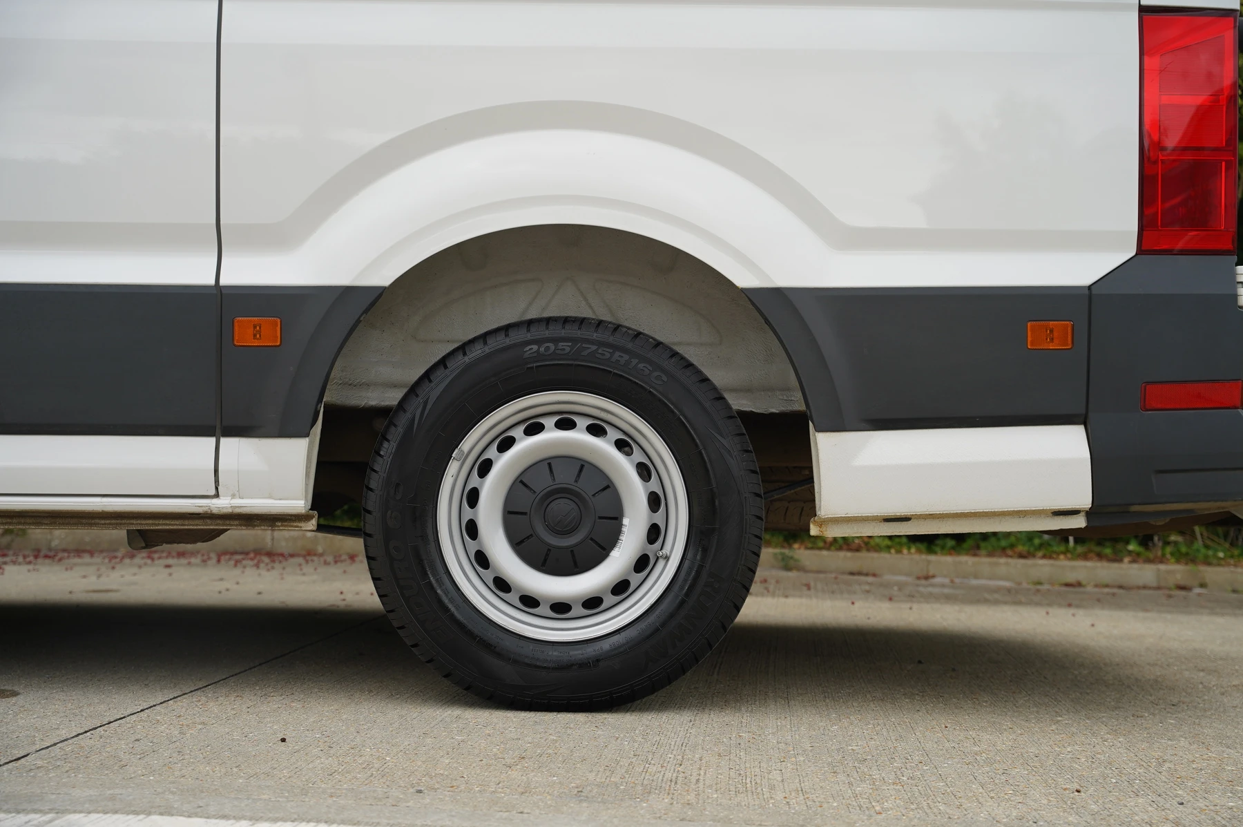 Volkswagen-Crafter-image-37