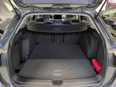Volkswagen Golf VIII Variant 1.5 TSI GOAL /LED/AHK/LED/ACC