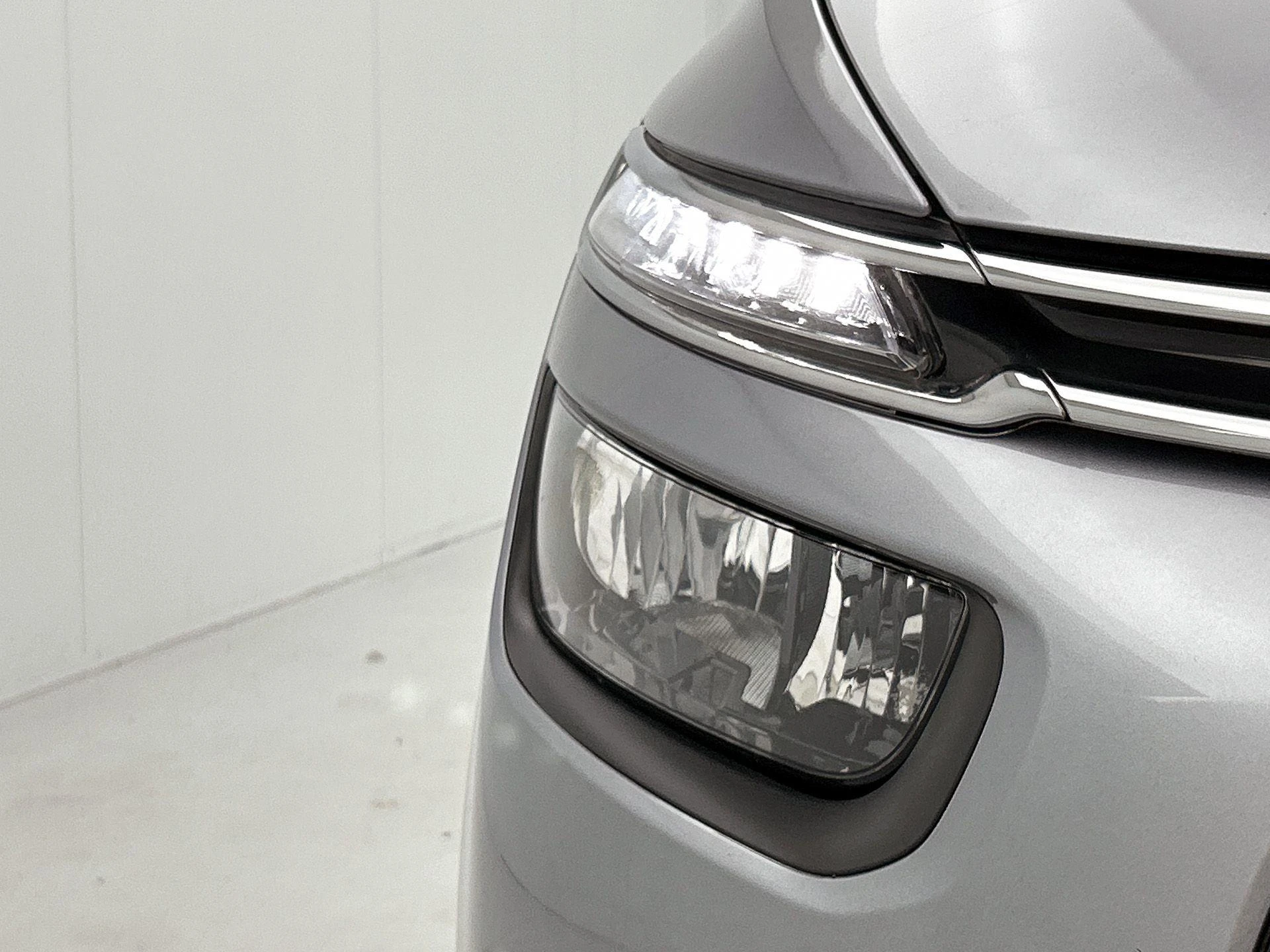 Citroën-C4 Spacetourer-image-12