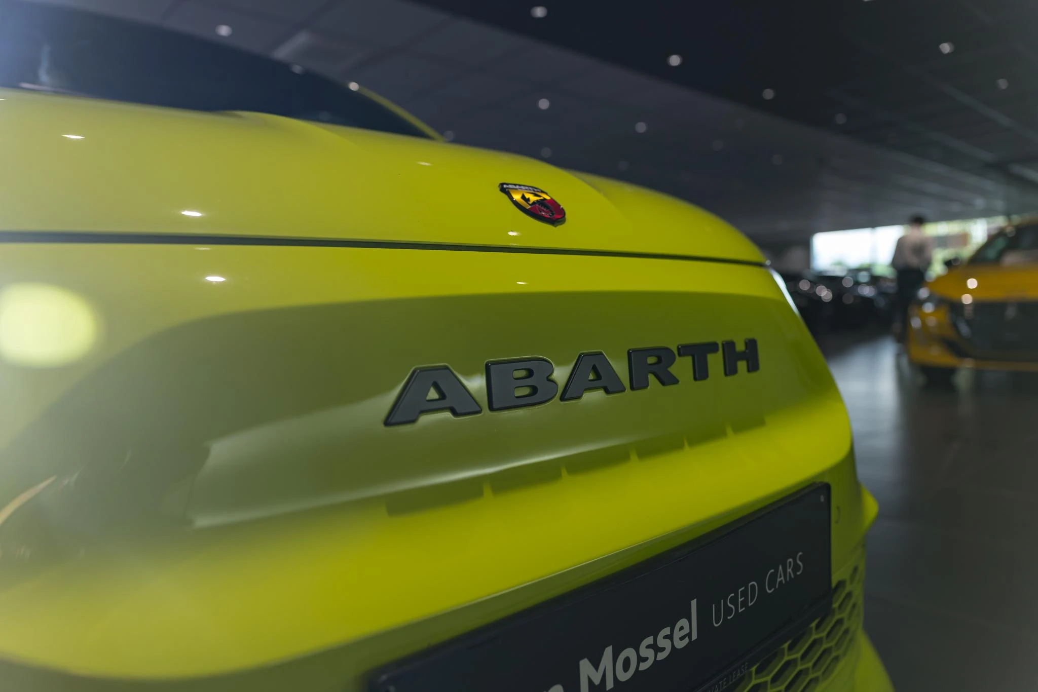 Abarth 500e 42-kWh 114kw Scorpionissima