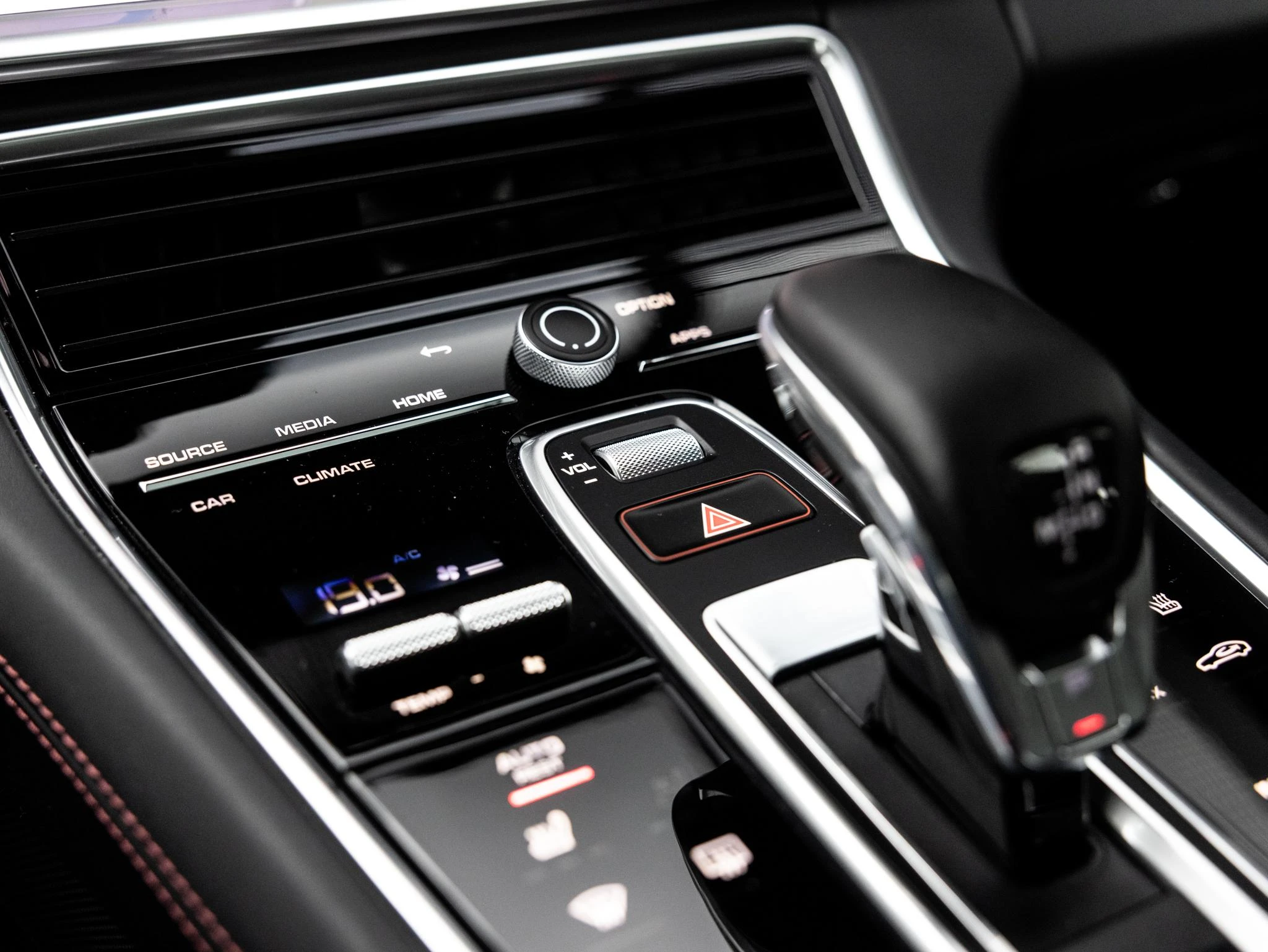 Porsche-Panamera-image-23