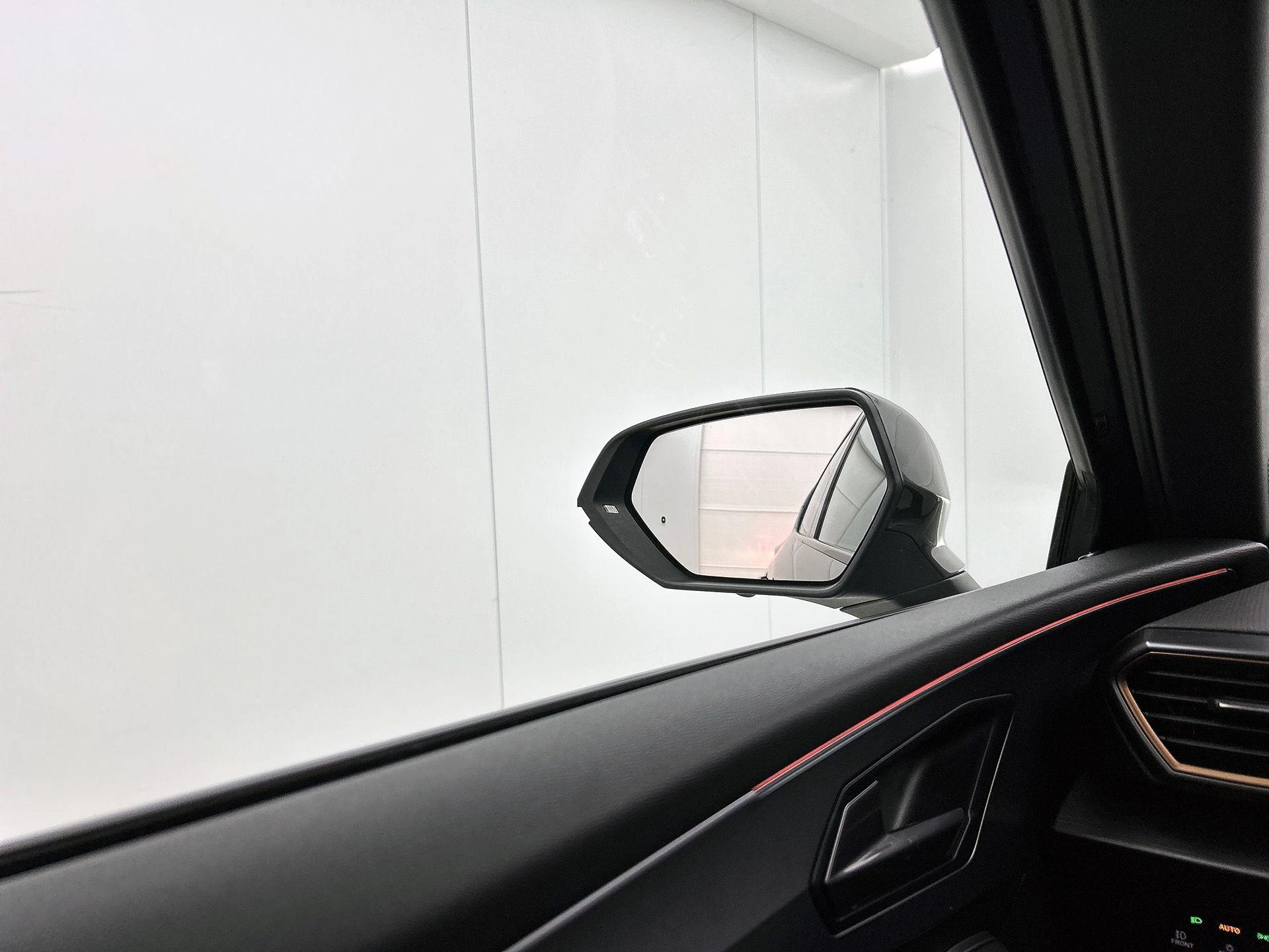 CUPRA-Leon-image-23