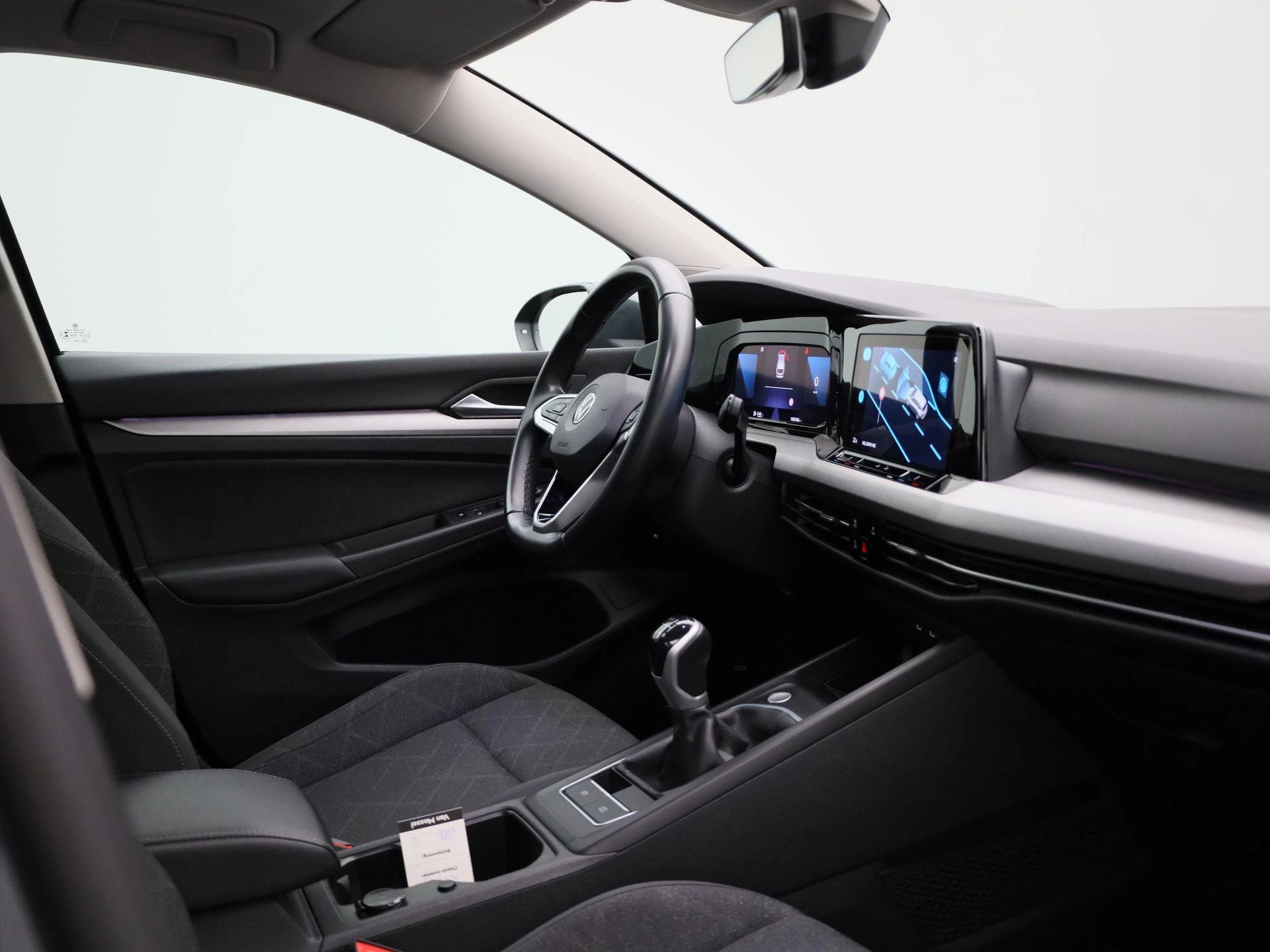 Volkswagen-Golf-image-30