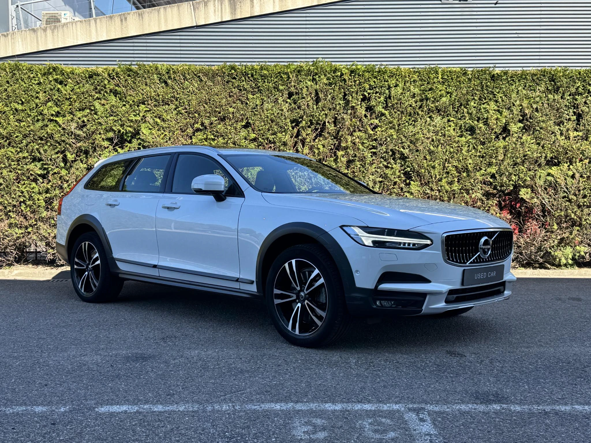 Volvo-V90-image-9
