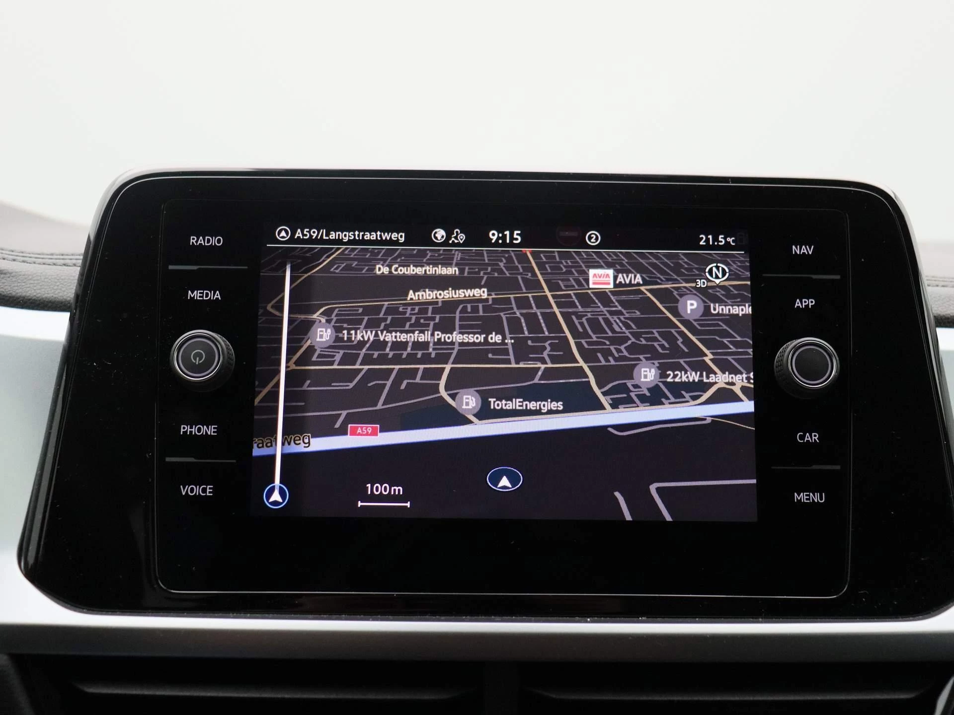 Volkswagen-T-Roc-image-15