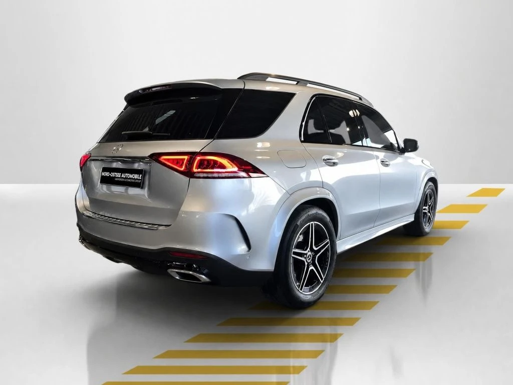 Mercedes-Benz-GLE 400 d-image-14