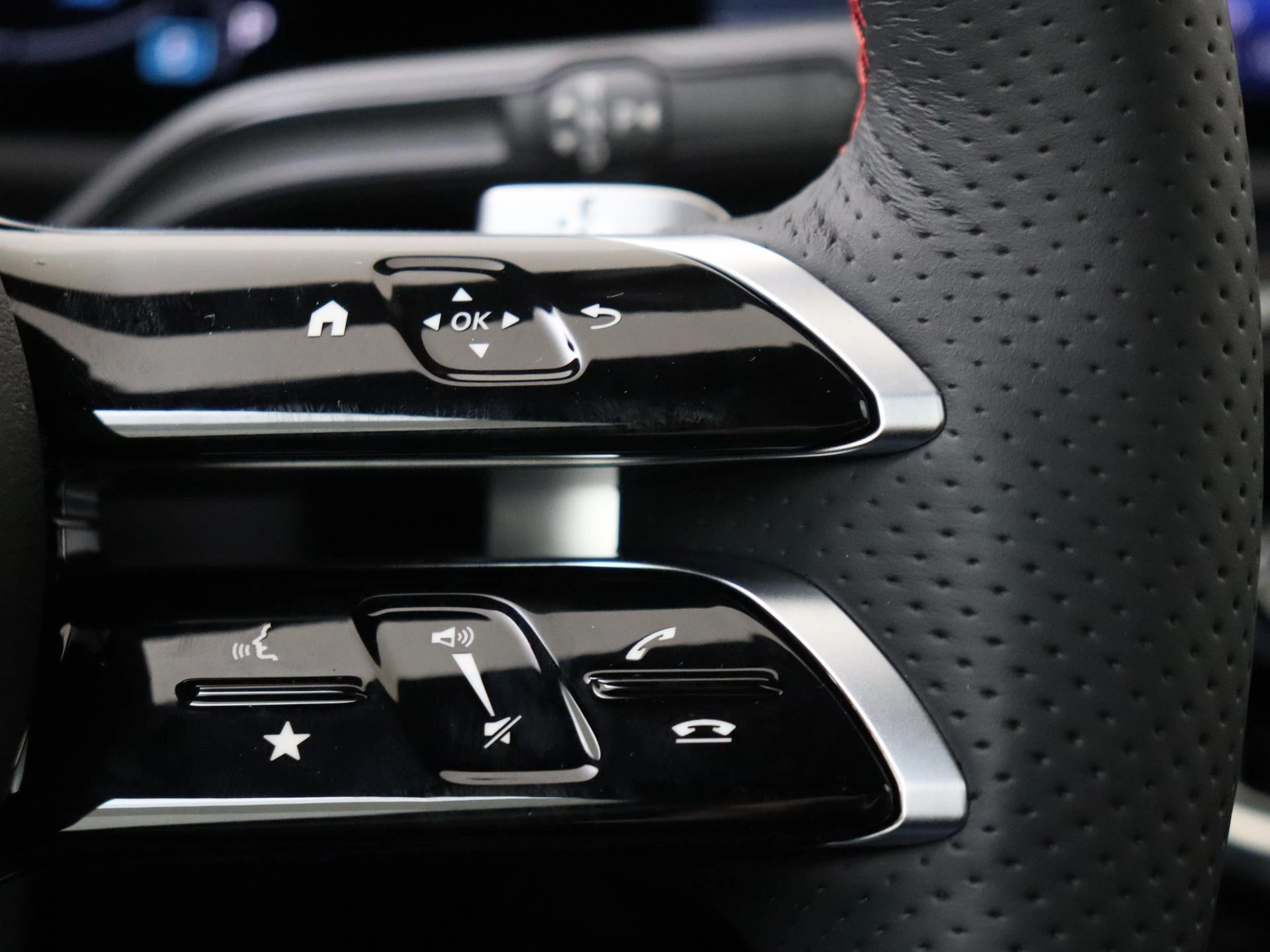 Mercedes-Benz-A-Klasse-image-14