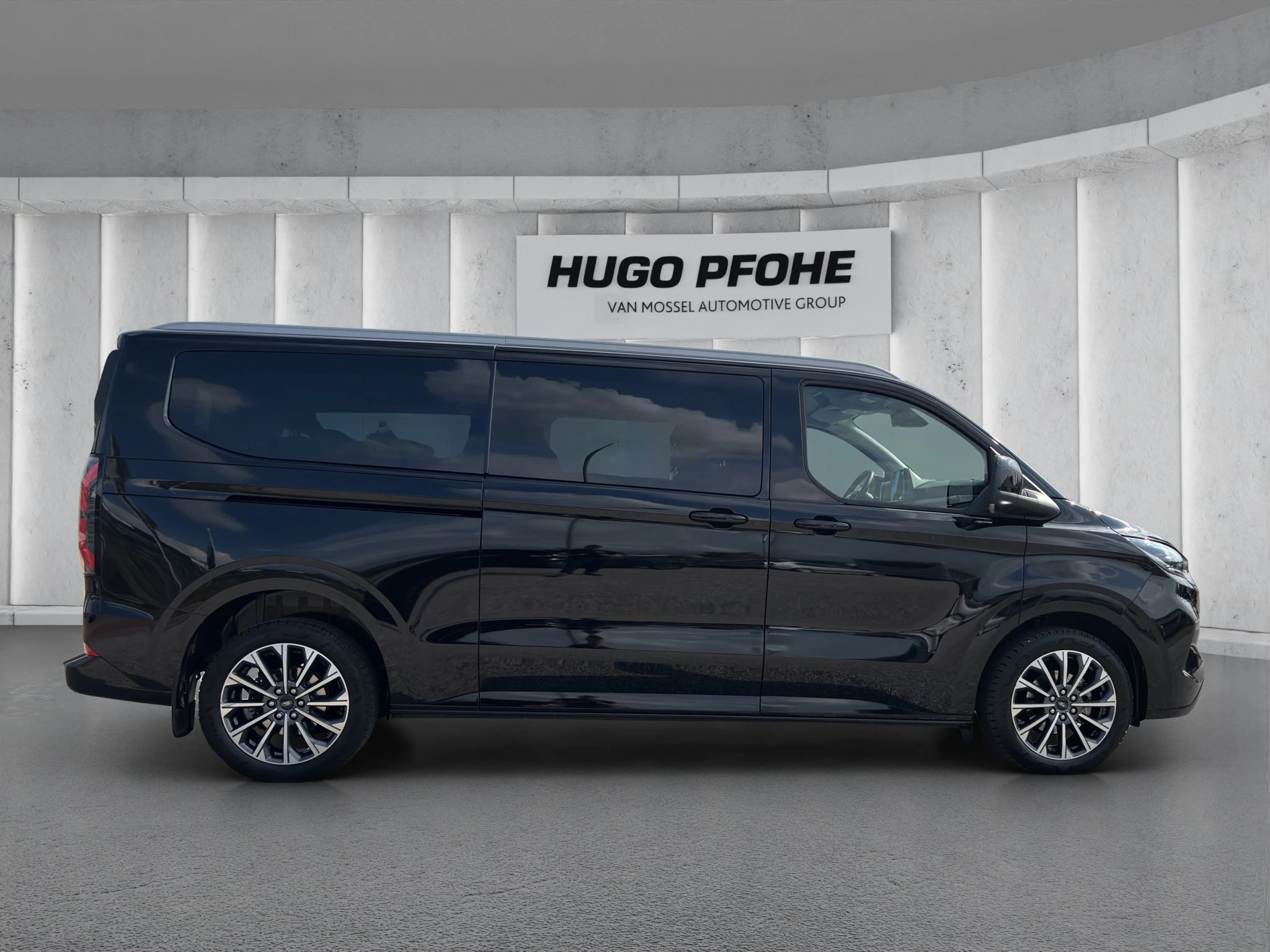 Ford-Tourneo Custom-image-5