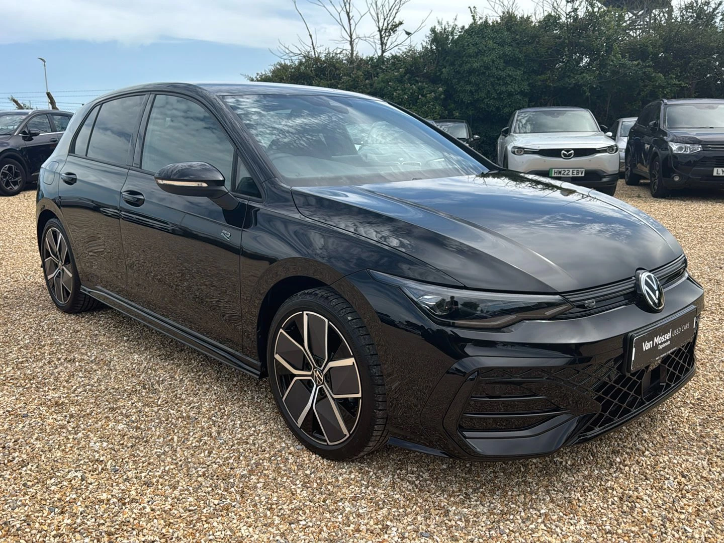 Volkswagen-Golf-image-17