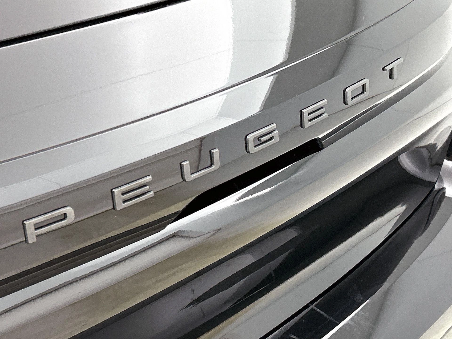 Peugeot-208-image-23