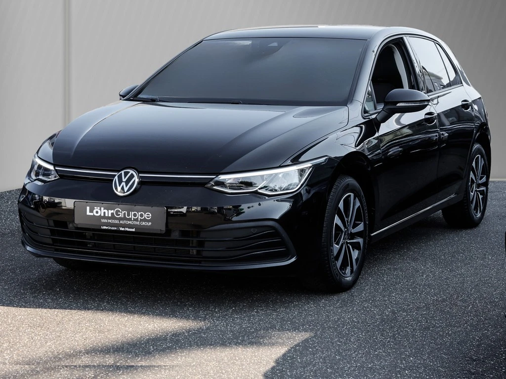 Volkswagen-Golf-image-1
