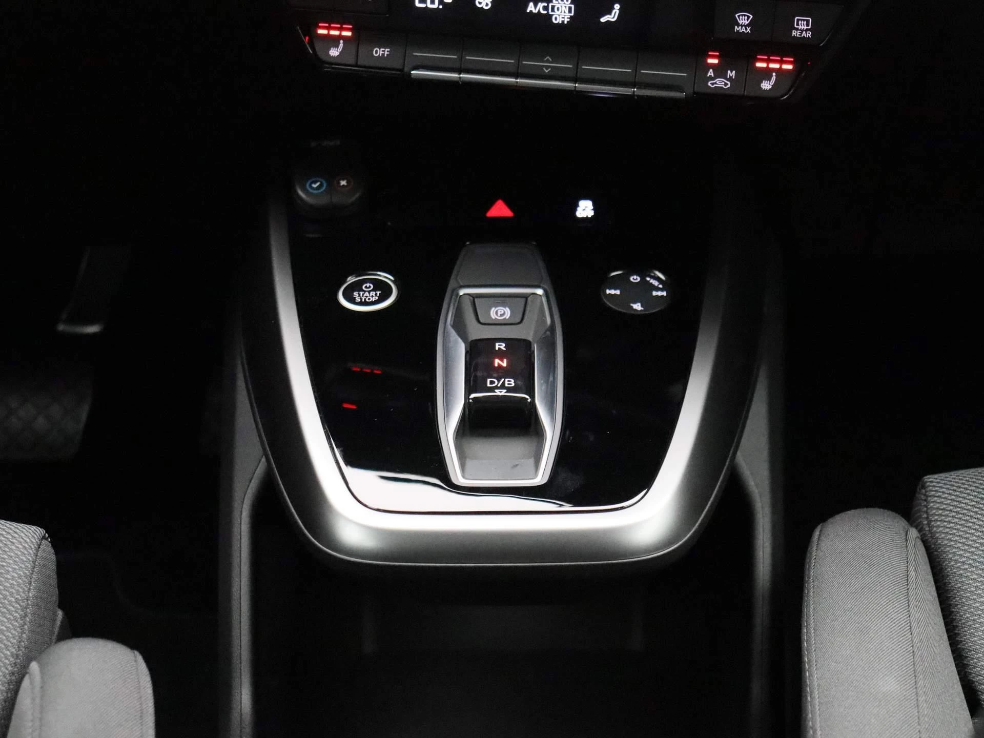 Audi-Q4 e-tron-image-9