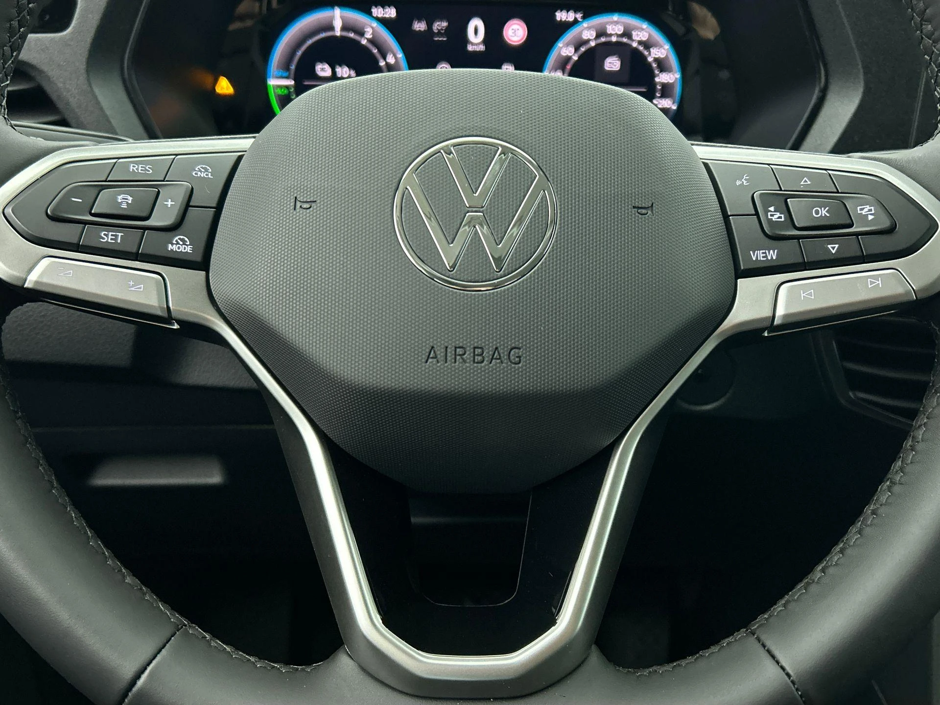 Volkswagen-Caddy-image-39