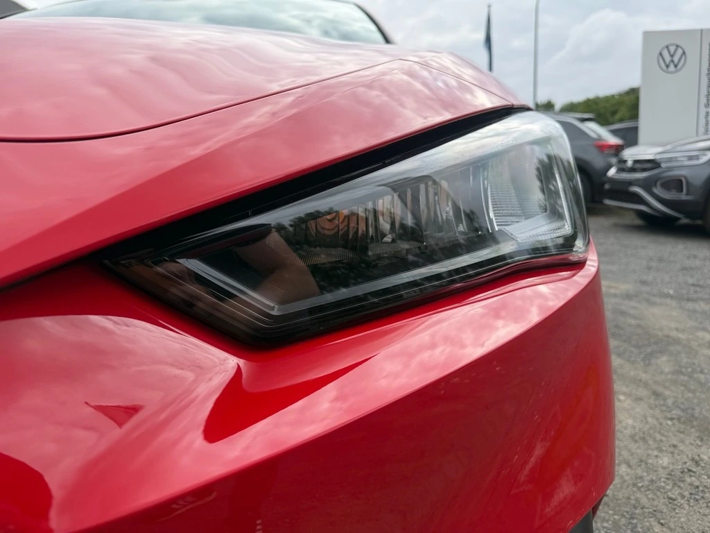 SEAT-Leon-image-1