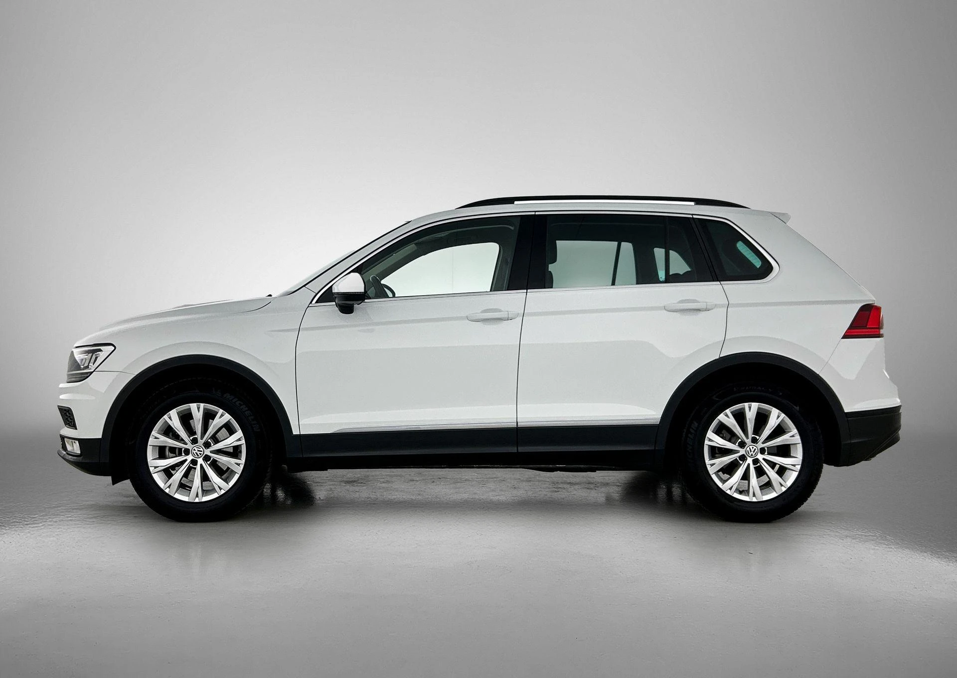 Volkswagen-Tiguan-image-1