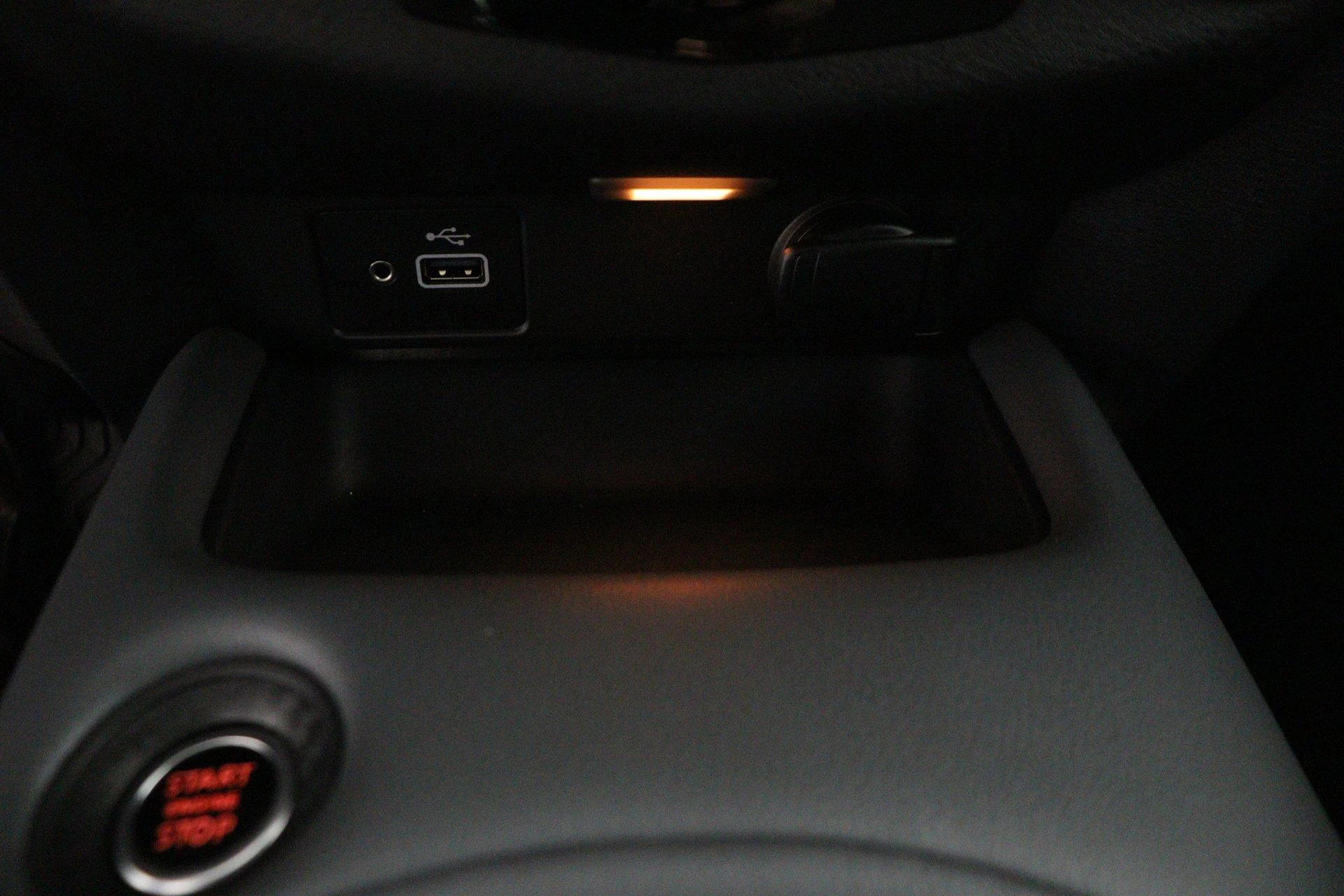 Nissan Juke 1.0 DIG-T N-Connecta Automaat |