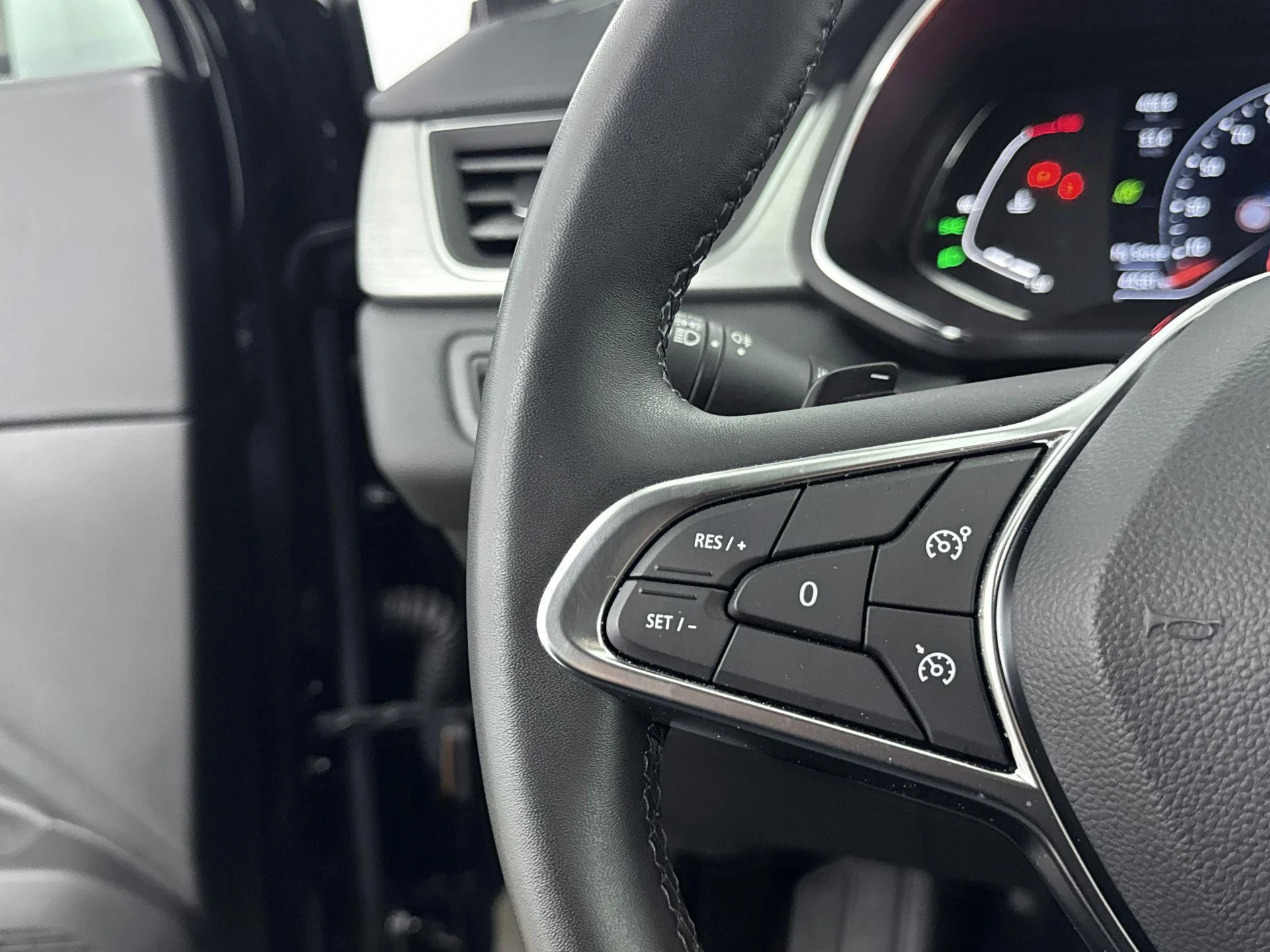 Renault-Captur-image-20