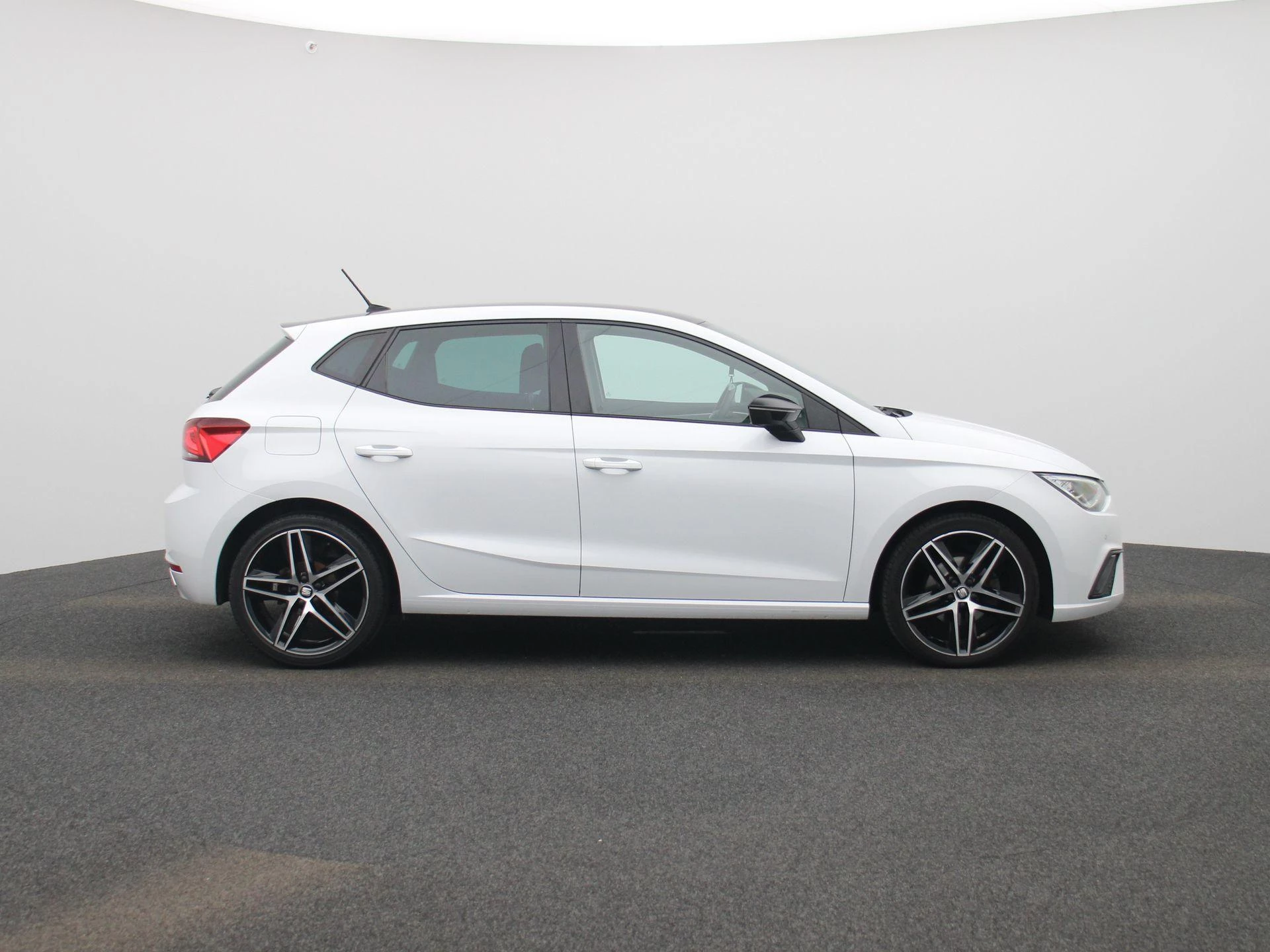 SEAT-Ibiza-image-5