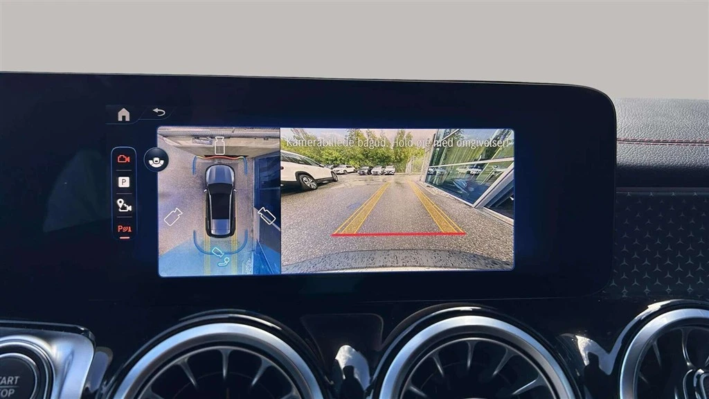 Mercedes-Benz-EQB-image-14
