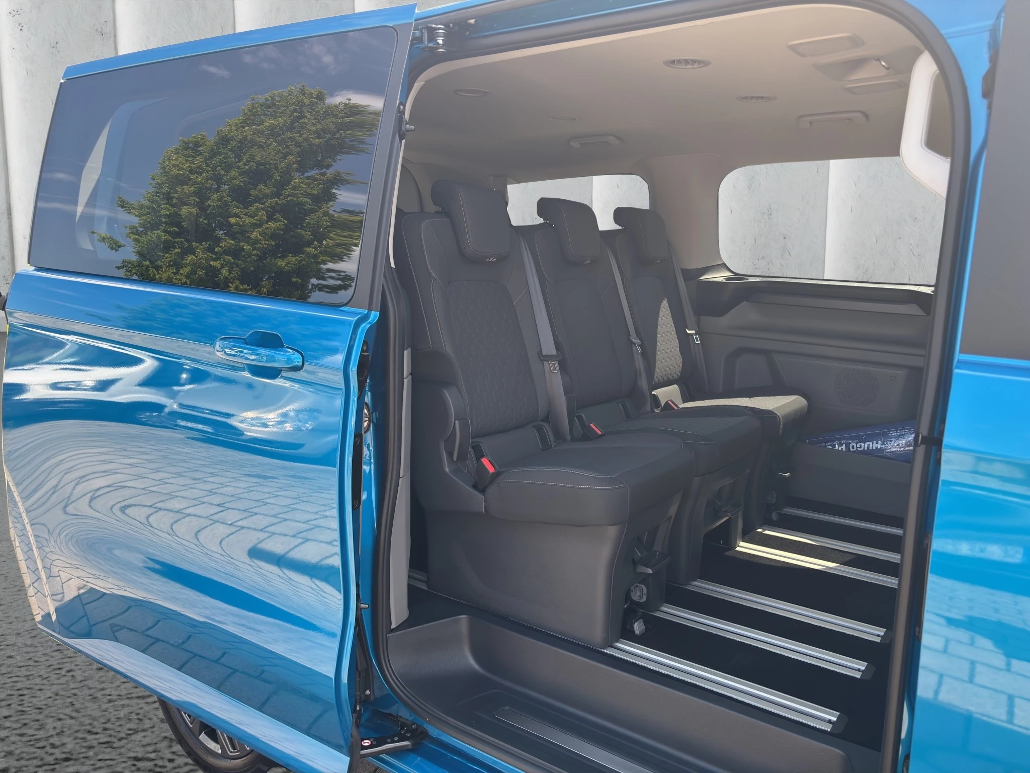 Ford Tourneo Custom Titanium L1 Aut.*AHK*NAVI*LED*SHZ*LRHZ*WSH