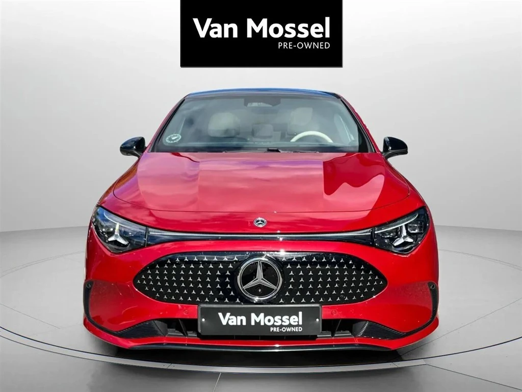 Mercedes-Benz-CLA-image-1