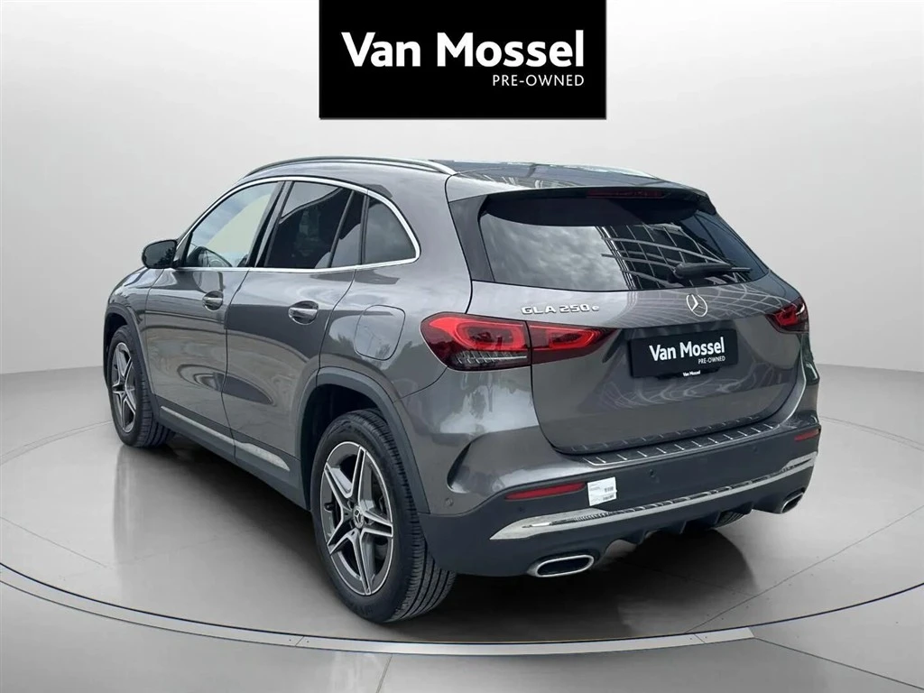 Mercedes-Benz-GLA-image-6
