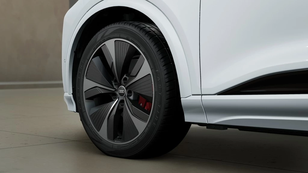 Audi Q6 e-tron SUV quattro 315 kW