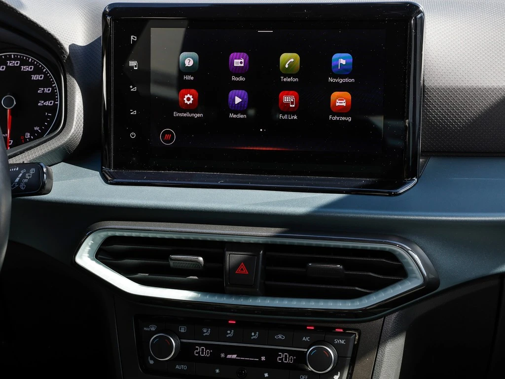 SEAT-Arona-image-9