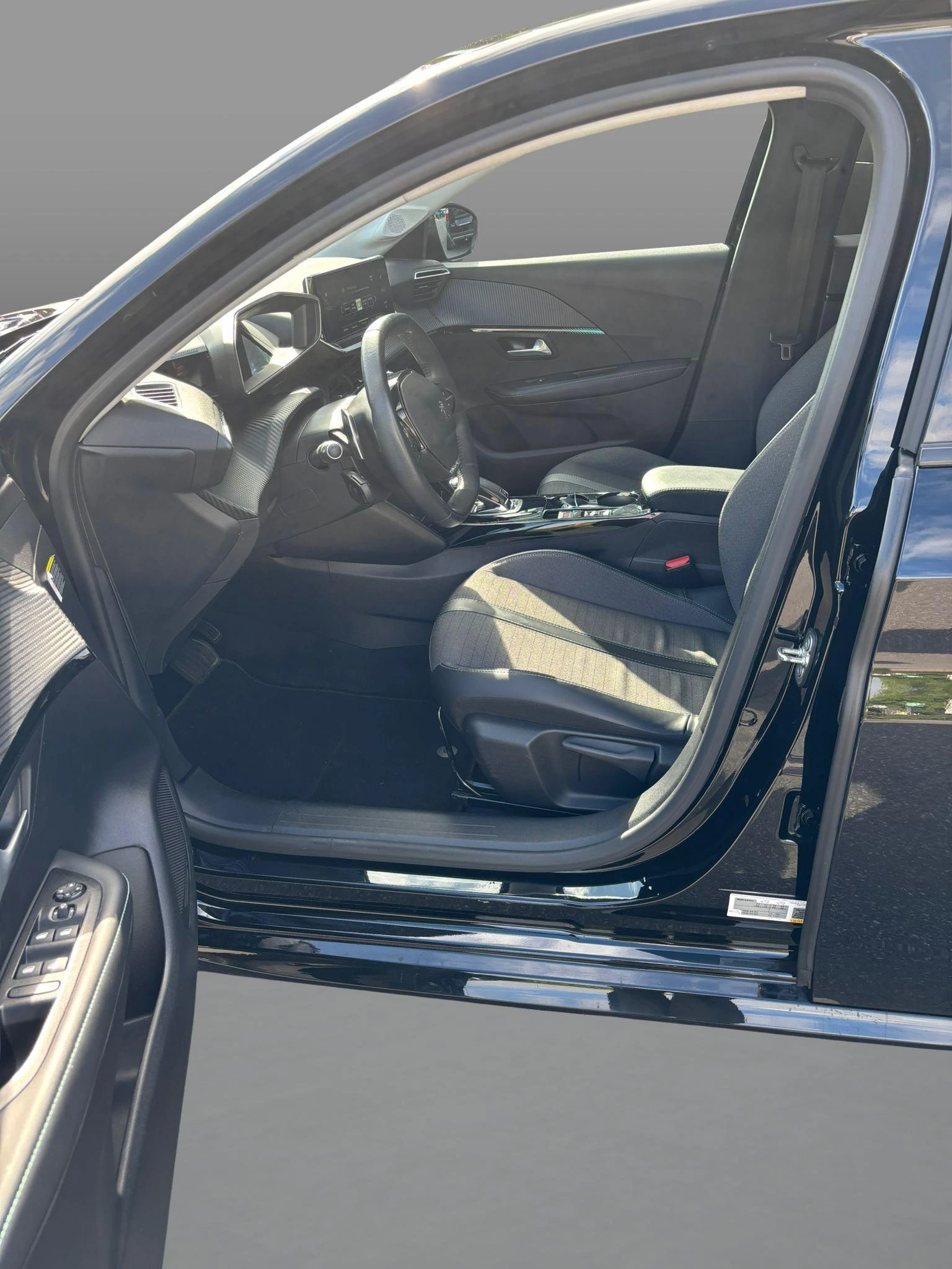 Peugeot 208 1.2 PureTech 100 EAT8 S&S Allure pack