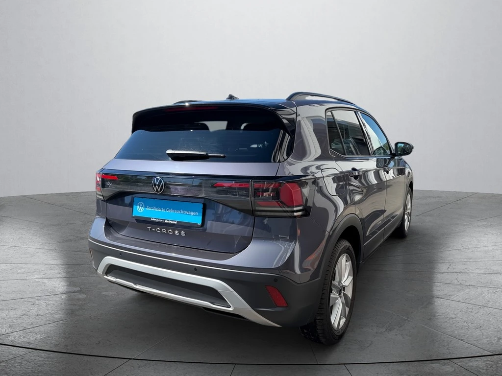 Volkswagen-T-Cross-image-4