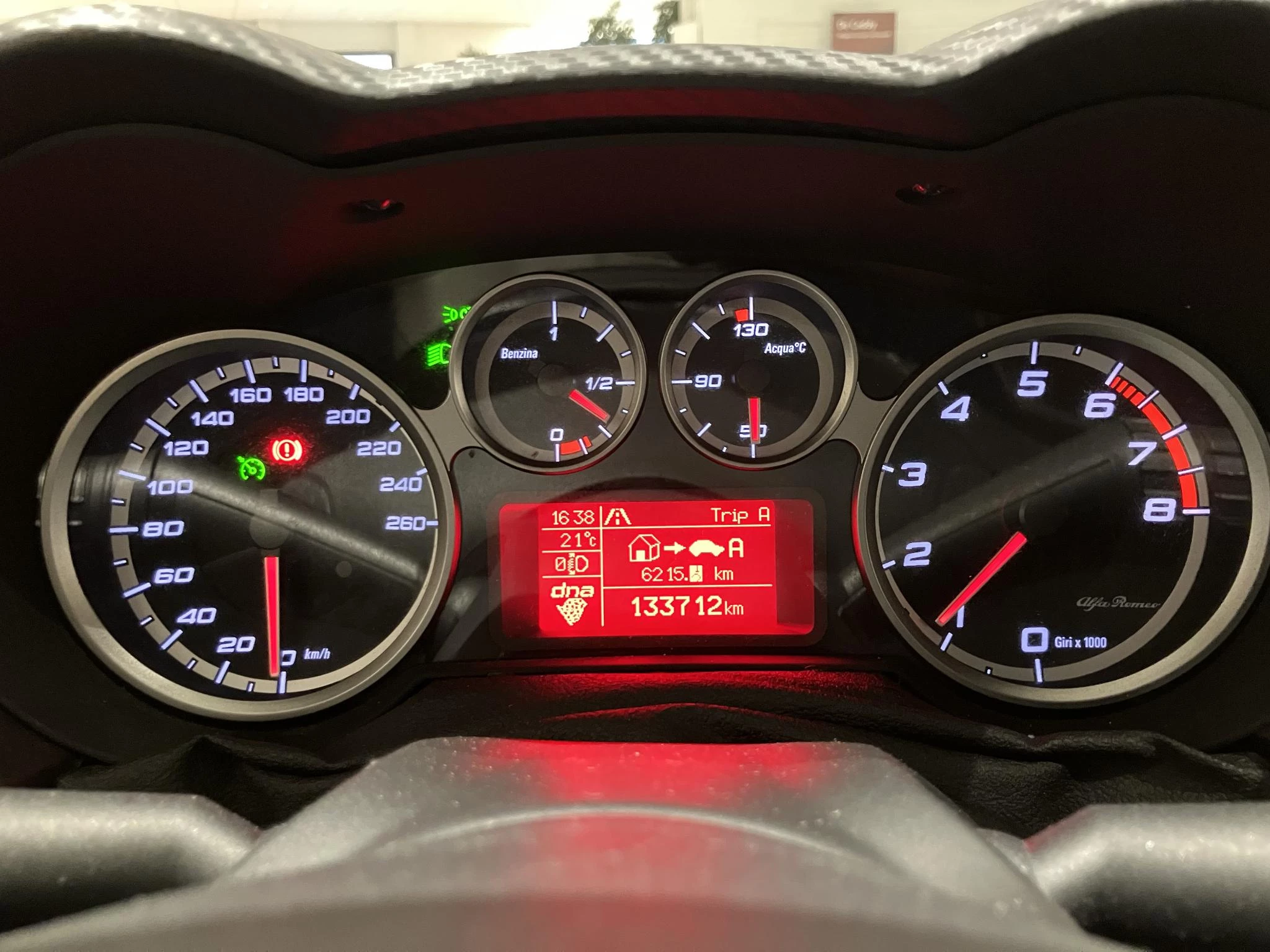 Alfa Romeo-MiTo-image-16