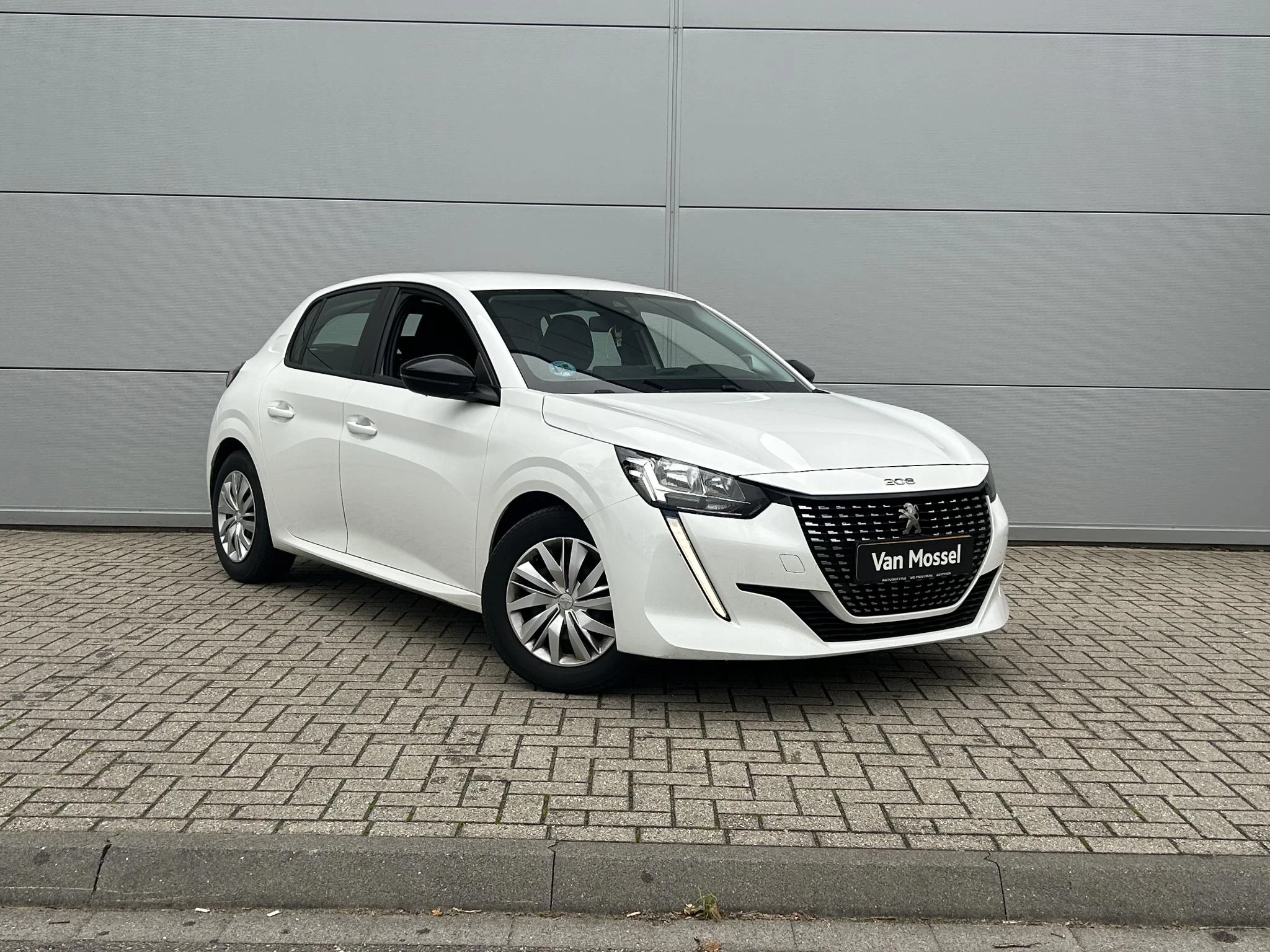 Peugeot-208-image-8