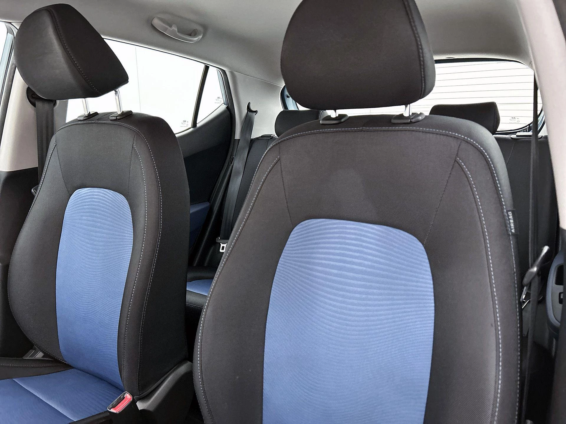 Hyundai-i10-image-12