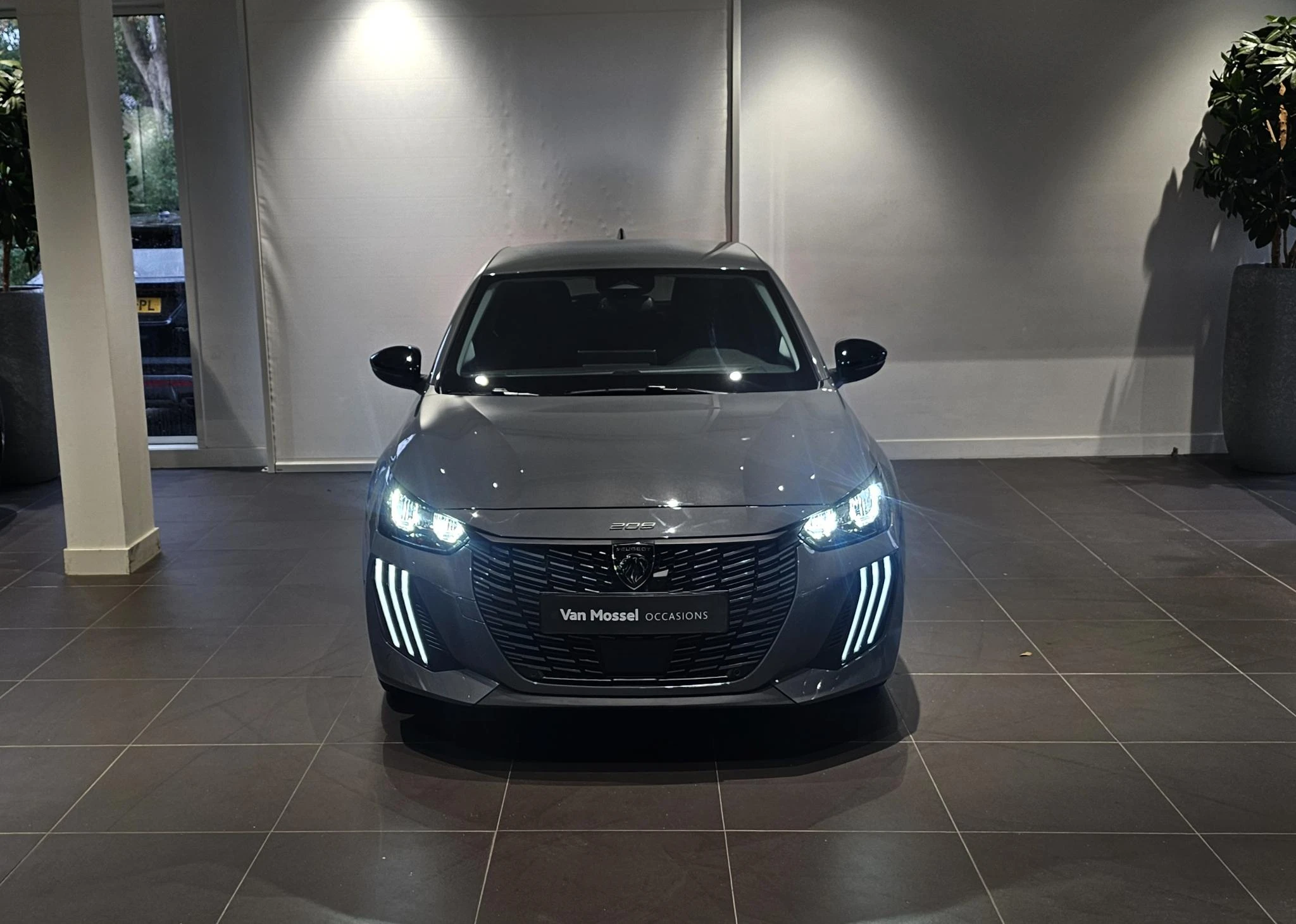 Peugeot-208-image-1