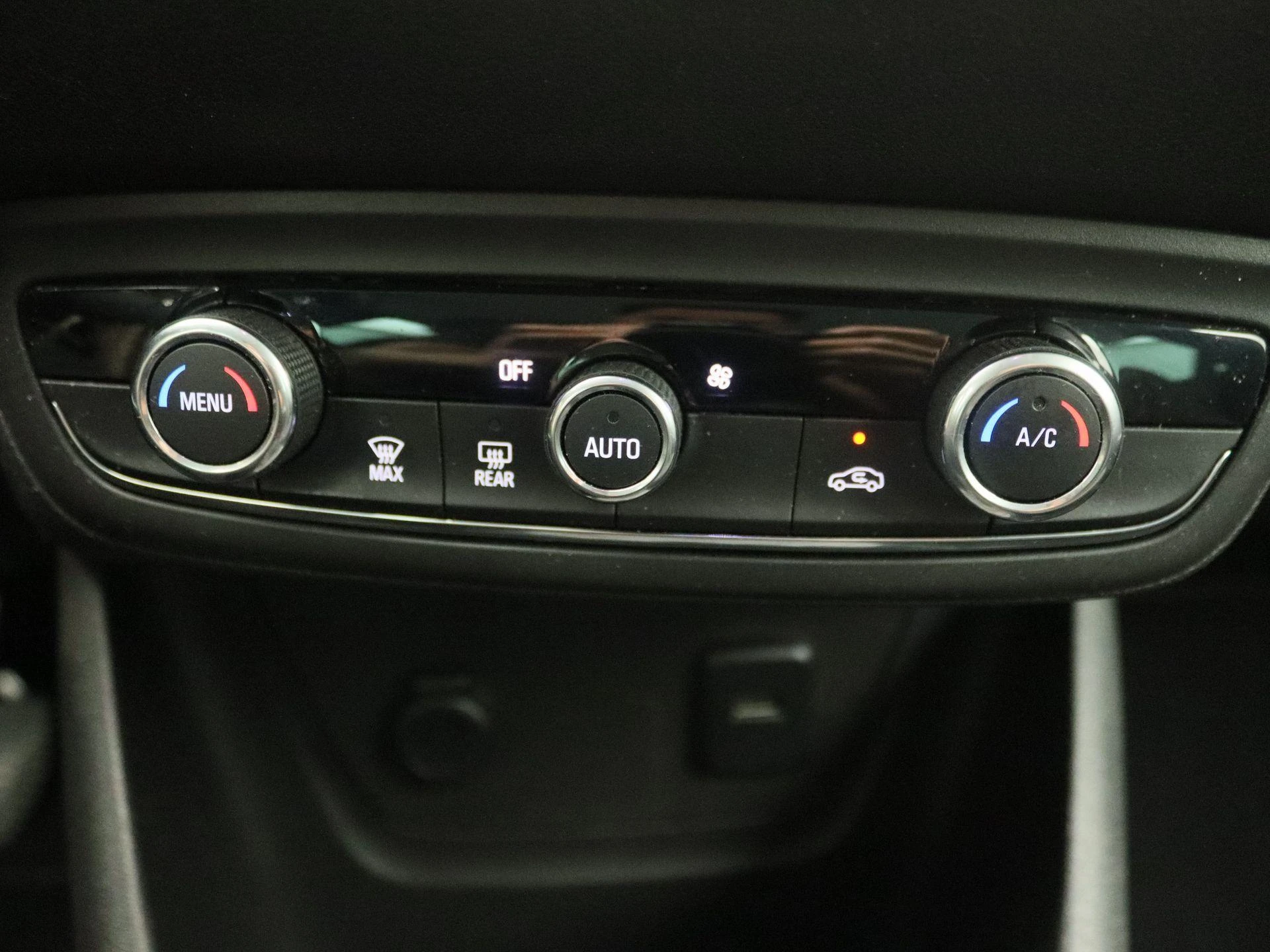 Opel-Crossland X-image-10