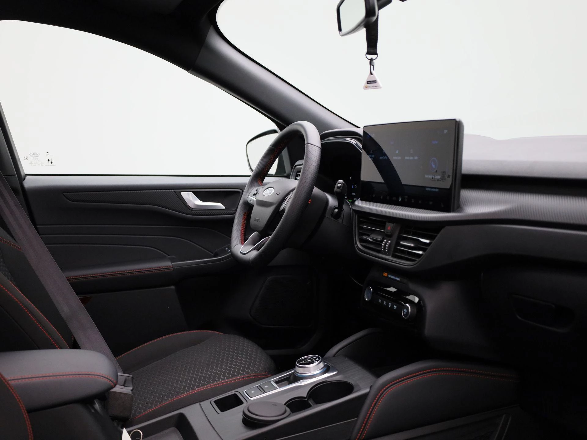 Ford-Kuga-image-32