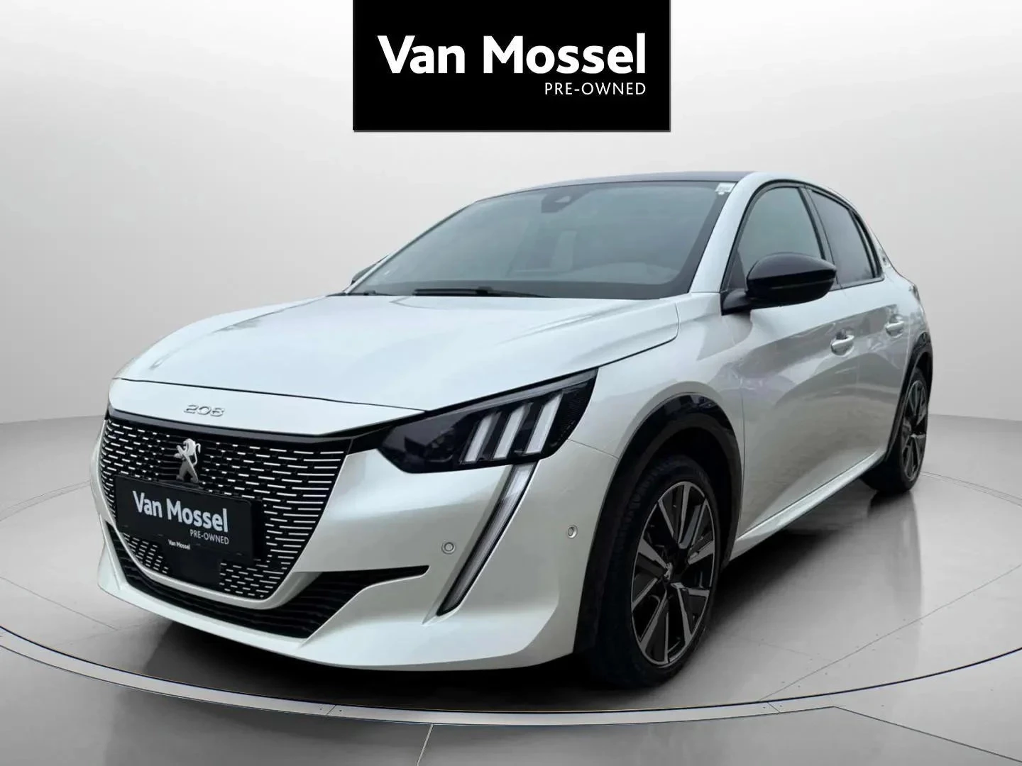 Peugeot-e-208-image-0