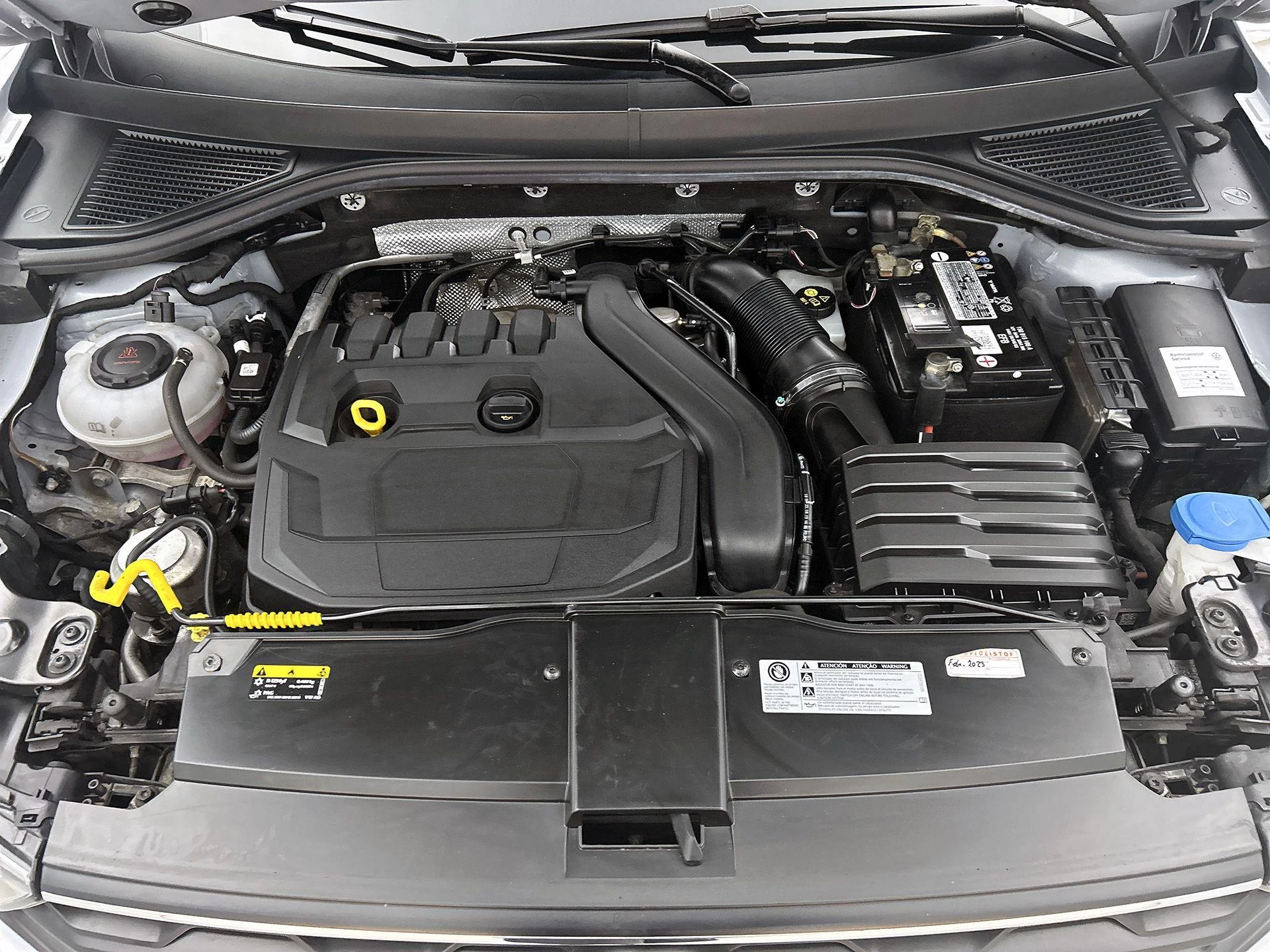 Volkswagen-T-Roc-image-25