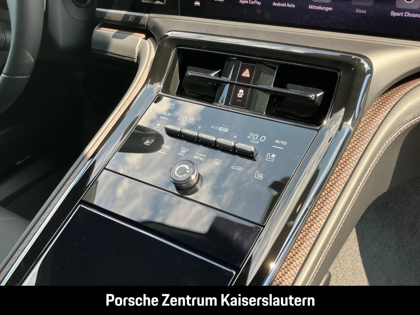 Porsche-Panamera-image-33