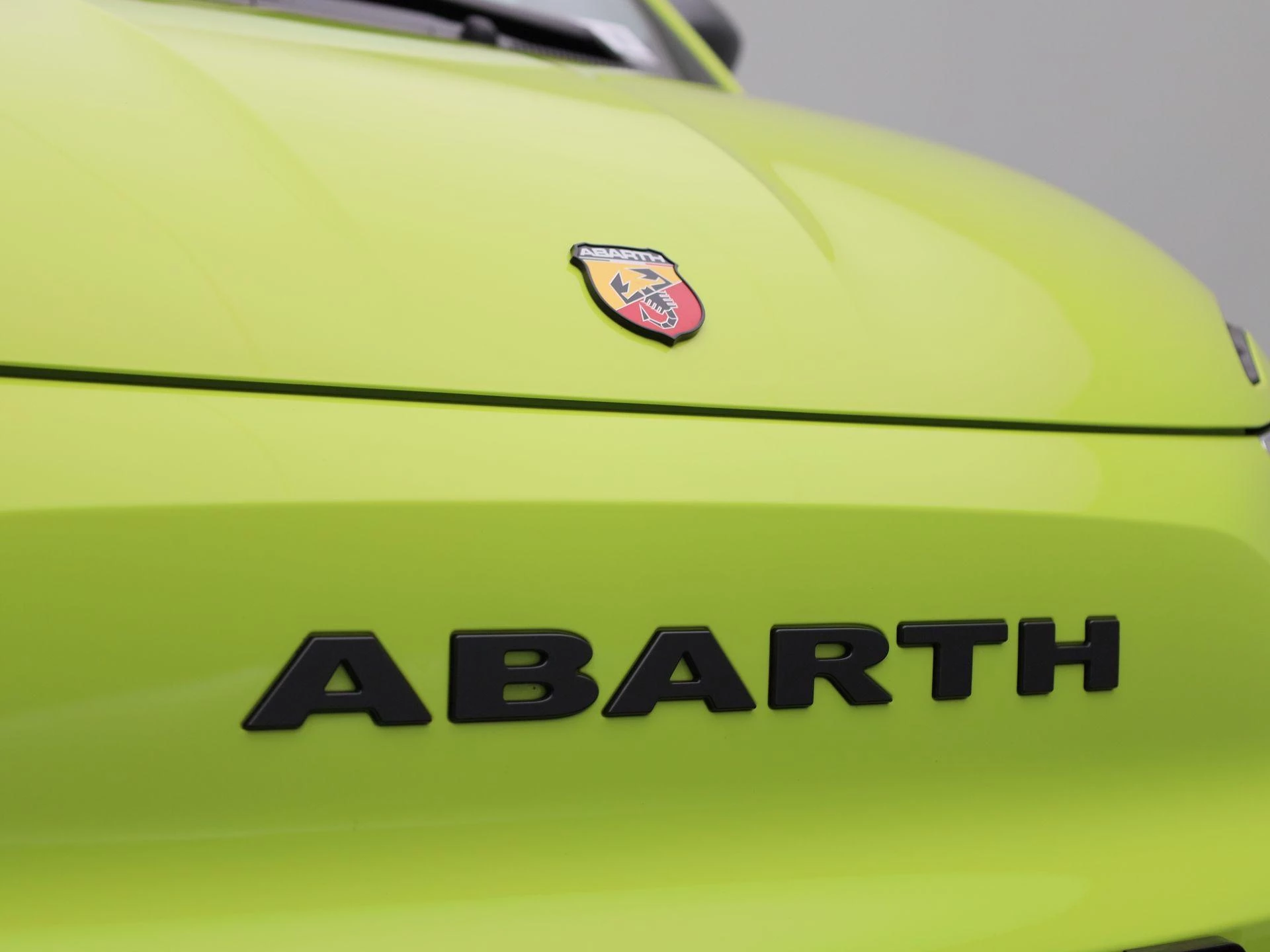 Abarth-500C-image-44