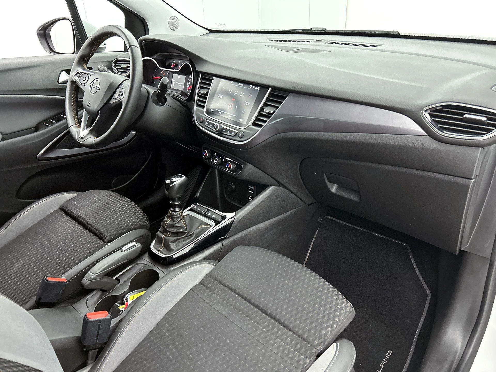 Opel-Crossland X-image-28